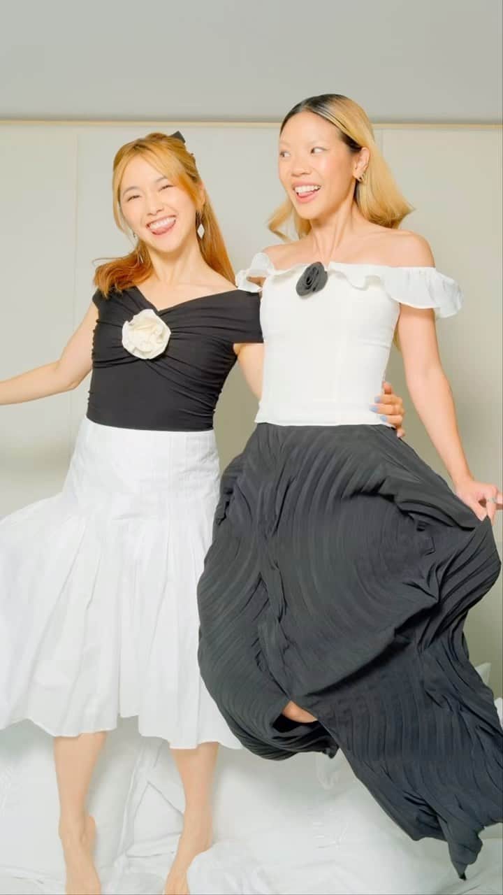 のインスタグラム：「Friendships are complicated. Sometimes they’re messy. But when they work, they REALLY work. ⁣ ⁣ That’s why we’re excited to announce… after 10 years of long distance friendship… WE LAUNCHED A SUBSTACK!!! ⁣ ⁣ “Friends Forever” is a bi-weekly newsletter written by Dani and I! Equal parts levity and intensity, follow along as we dive deep into the complex topic that is friendship, through the lens of our own.⁣ ⁣ A medley of musings and a digital sounding board, it will be the place in which we can transfer ideas to each other (but also directly to you and your inbox!)⁣ ⁣ We can’t wait for what’s to come, and we hope you consider subscribing 🤍🖤 friendsforever.substack.com⁣ ⁣ 📸 @enginehao」