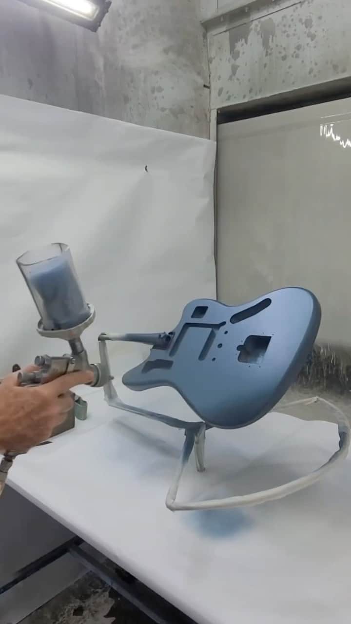 Fender Guitarのインスタグラム：「Ice Ice Baby. 🧊 Stay cool with @jncolor as he sprays this Blue Charcoal Frost for this week’s #JaySpray.」