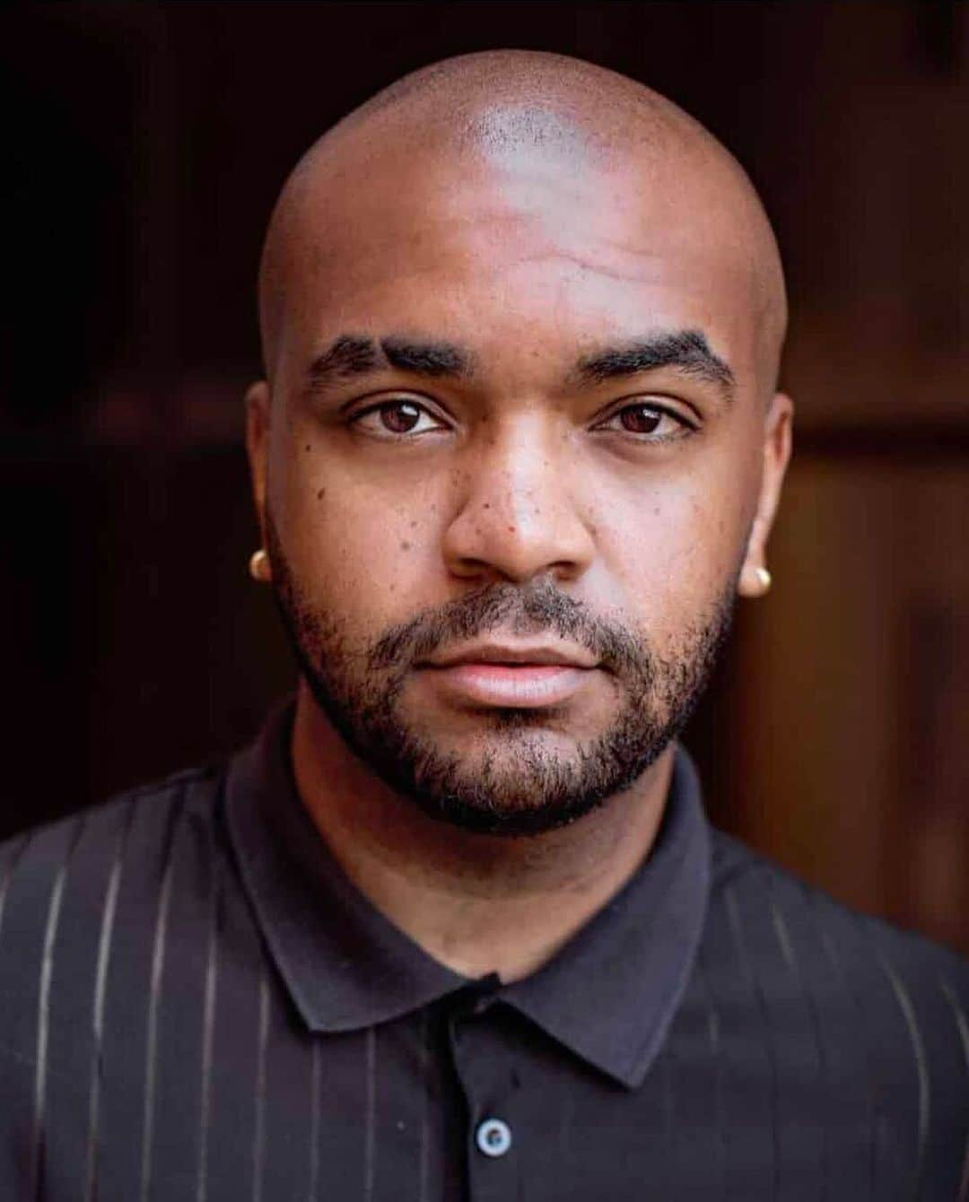 マイケル・ジャクソンのインスタグラム：「Blu Allen is a swing cast member in @mjthemusical. He performed in regional productions of the musicals, “The Color Purple” and “Five Guys Named Moe”.  Hit the link in stories to get your tickets now for Broadway performances through January 7th, 2024.」
