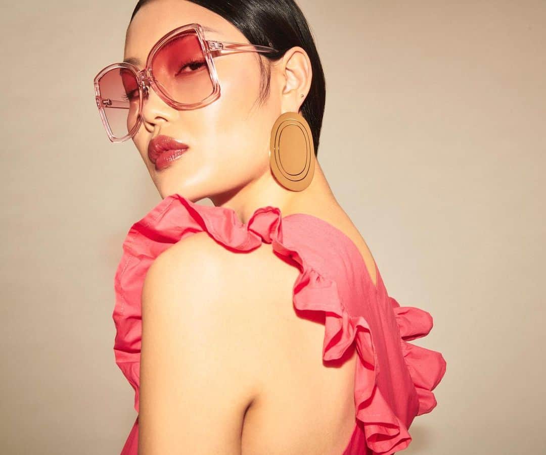 タラジャーモンのインスタグラム：「Radical chic.  #tarajarmon #fashion #PE23」
