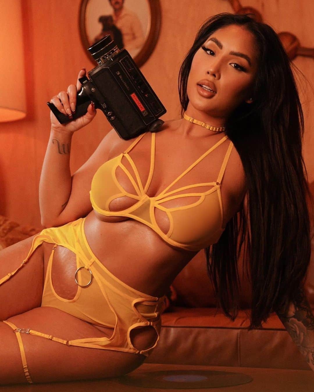 のインスタグラム：「@marie_madore shooting your exclusive @playboycenterfold content, of course. See what the Bunny posts on her Playboy page. Photographed by @partylikejzl」