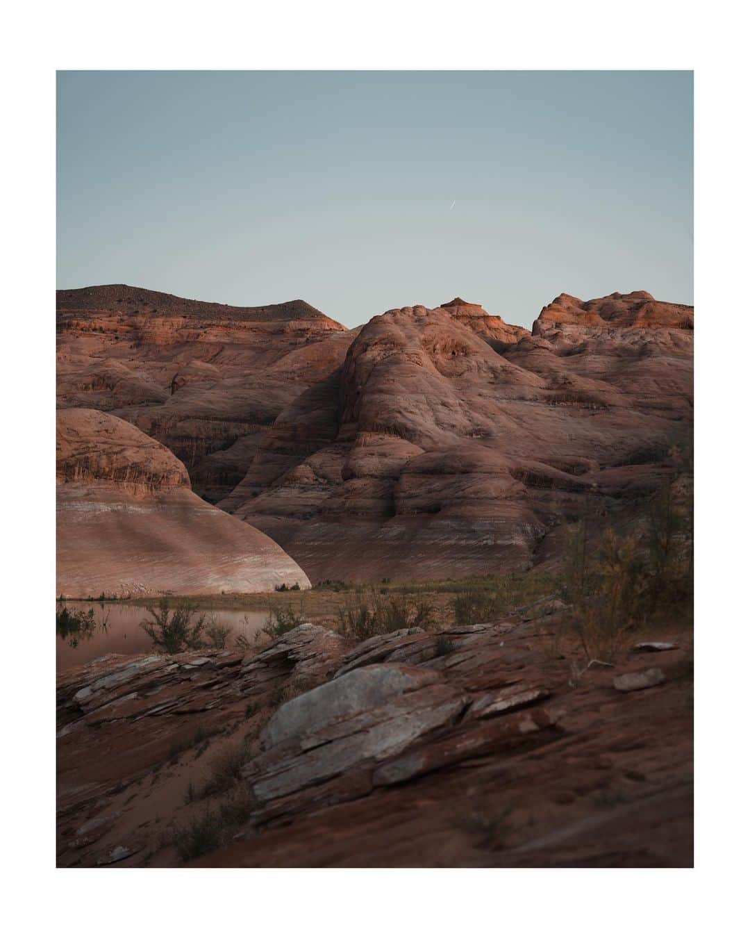 Enzo Cariniさんのインスタグラム写真 - (Enzo CariniInstagram)「This is the point where you realize there is so much more to life.   #sonyalpha #lakepowell #photography #landscape」7月13日 1時54分 - enzo_carini