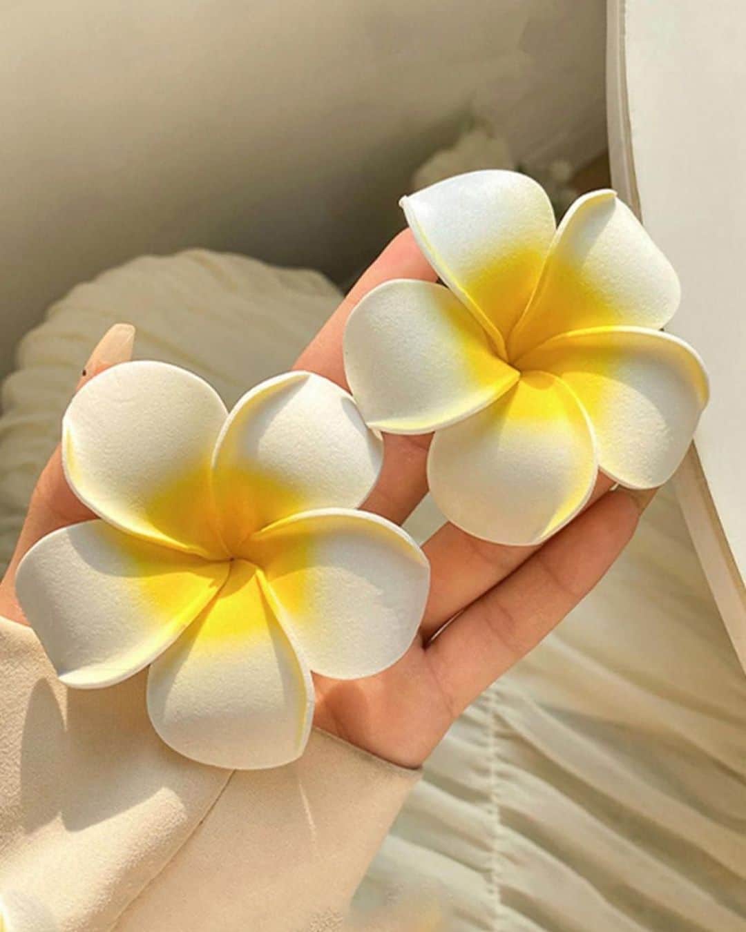SHEINのインスタグラム：「Pick the clips that would make your Flower Child Era blossom 🌺👇  🔎15220317 15936246 14991463  #SHEIN #SHEINforAll #SHEINstyle #fashion #chic」