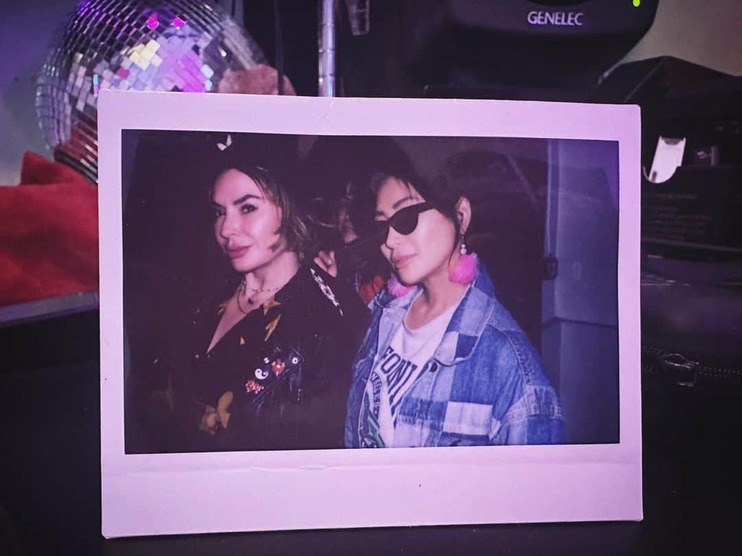 KanaKatanaのインスタグラム：「June - July had no transition 🎛️ keeping it up with the good times」