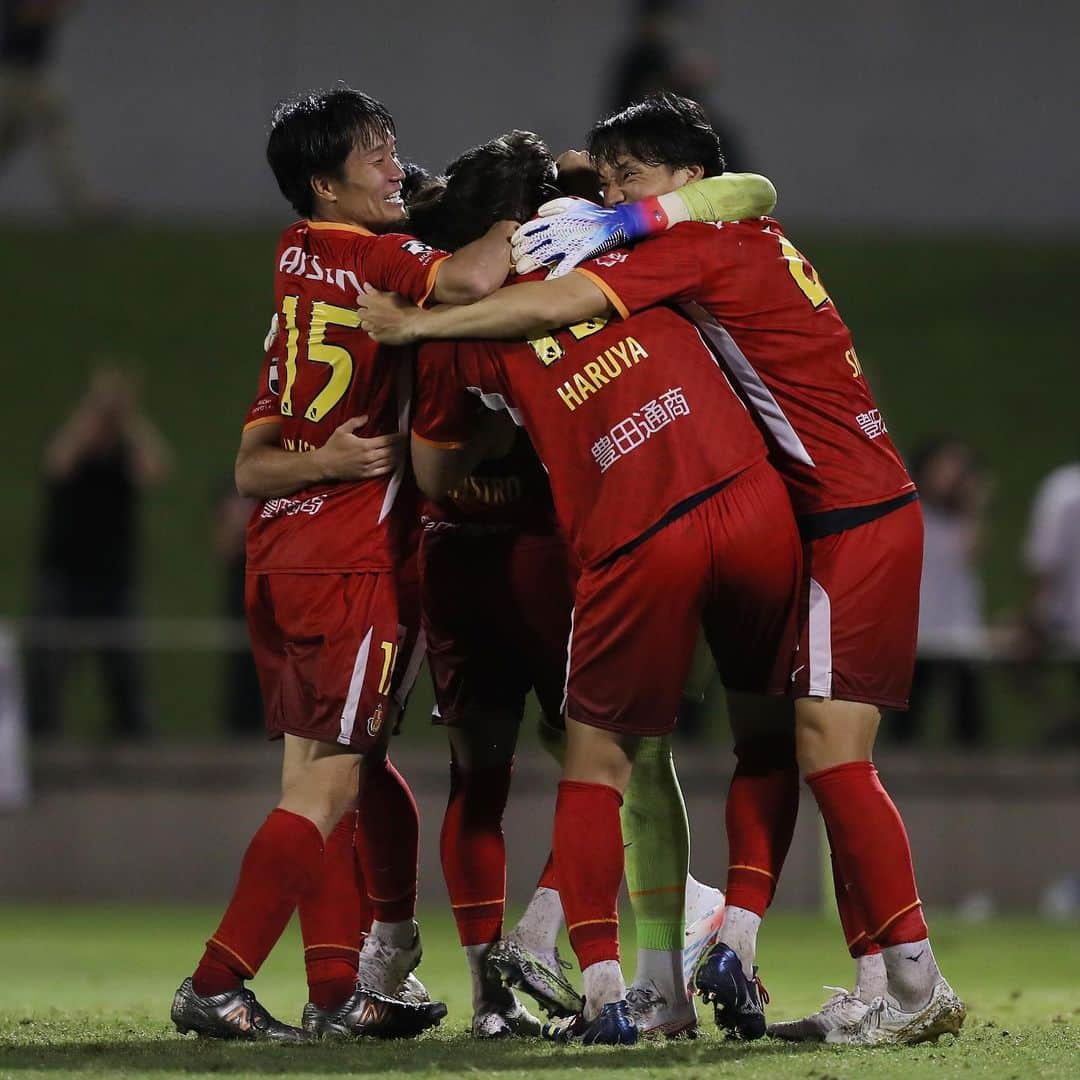 名古屋グランパスさんのインスタグラム写真 - (名古屋グランパスInstagram)「天皇杯JFA 第103回 全日本サッカー選手権大会 3回戦vsベガルタ仙台🔥  #ランゲラック #藤井陽也 #中谷進之介 #野上結貴 #和泉竜司 #山田陸 #稲垣祥 #内田宅哉 #重廣卓也 #永井謙佑 #酒井宣福 #武田洋平 #森下龍矢 #河面旺成 #長澤和輝 #マテウスカストロ #ターレス #キャスパーユンカー  #つむぐ #名古屋グランパス #grampus」7月13日 12時21分 - nagoyagrampus