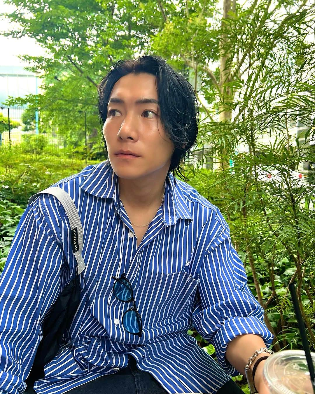 ジョーブログさんのインスタグラム写真 - (ジョーブログInstagram)「おはよう！チャンネル登録が205万人になりました。みんないつもありがとうな。 やっとスタートラインに来たって気持ちやわ。 こっからが大事や。満足せずに躍進するぞ！  P.S. 飲んだ次の日、目と顔が著しく俺はパンパンなるねんけど皆んなどうしてる？🤣」7月13日 12時46分 - joeanddream