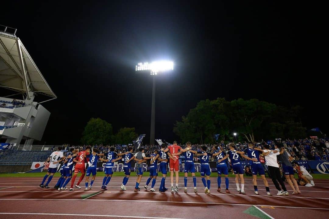 池田樹雷人さんのインスタグラム写真 - (池田樹雷人Instagram)「vs横浜F・マリノス みんなの気持ちがこもった最高の勝利🔥 応援ありがとうございました🙇‍♂️  チーム、メディカルの惜しみないサポートのおかげで予定より早く復帰することができました。 結果で返せるようにこっから頑張ります。 . . #FC町田ゼルビア #zelvia #0712横浜FM #池田樹雷人」7月13日 13時06分 - jurato_ikeda