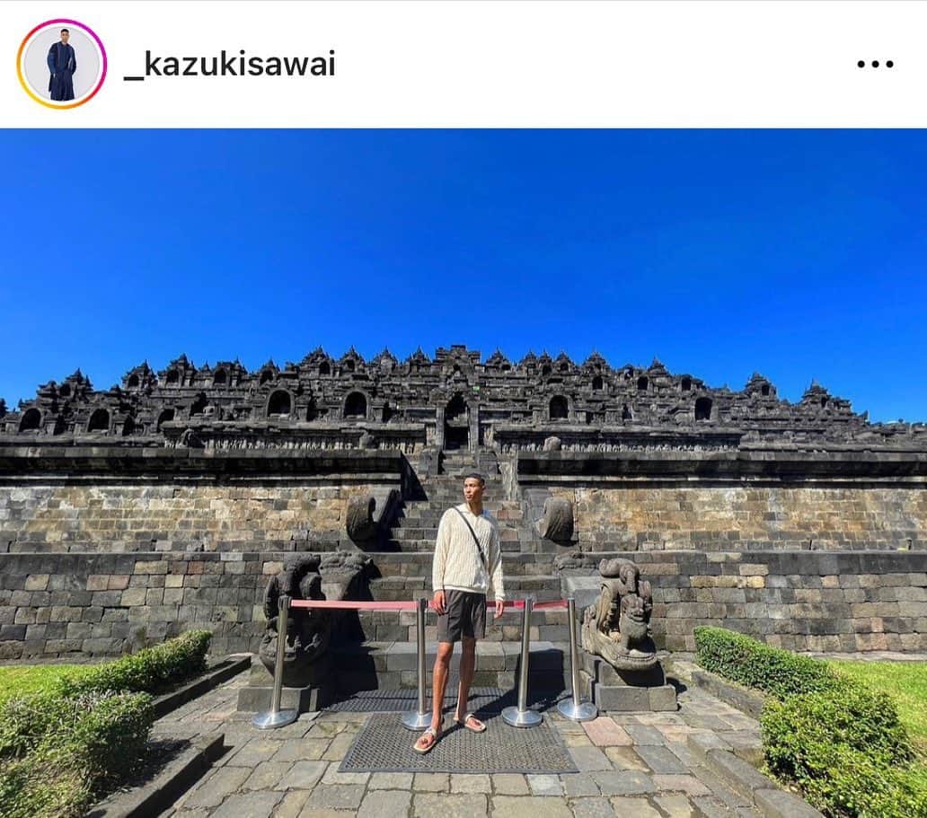 朝日放送「朝だ！生です旅サラダ」のインスタグラム：「_kazukisawai  ボロブドゥール寺院遺跡🌳🌴🏛️🌴🌳  ジャングルの中に突然現れる巨大な遺跡 近づいてみるとレリーフや装飾は本当に細かく描かれていて当時の人達の思いを感じました✨  ボロブドゥール。。噛まずに言えるよう頑張ります！笑  #ボロブドゥール #寺院遺跡 #オフショット #ジョグジャカルタ #インドネシア #ジャワ島 #朝だ生です旅サラダ #ABCテレビ #朝日放送テレビ #海外の旅 #旅サラダリポーター #海外リポーター #マリ共和国　#日本　#ハーフ #パリコレ　#モデル　#俳優　#澤井一希」
