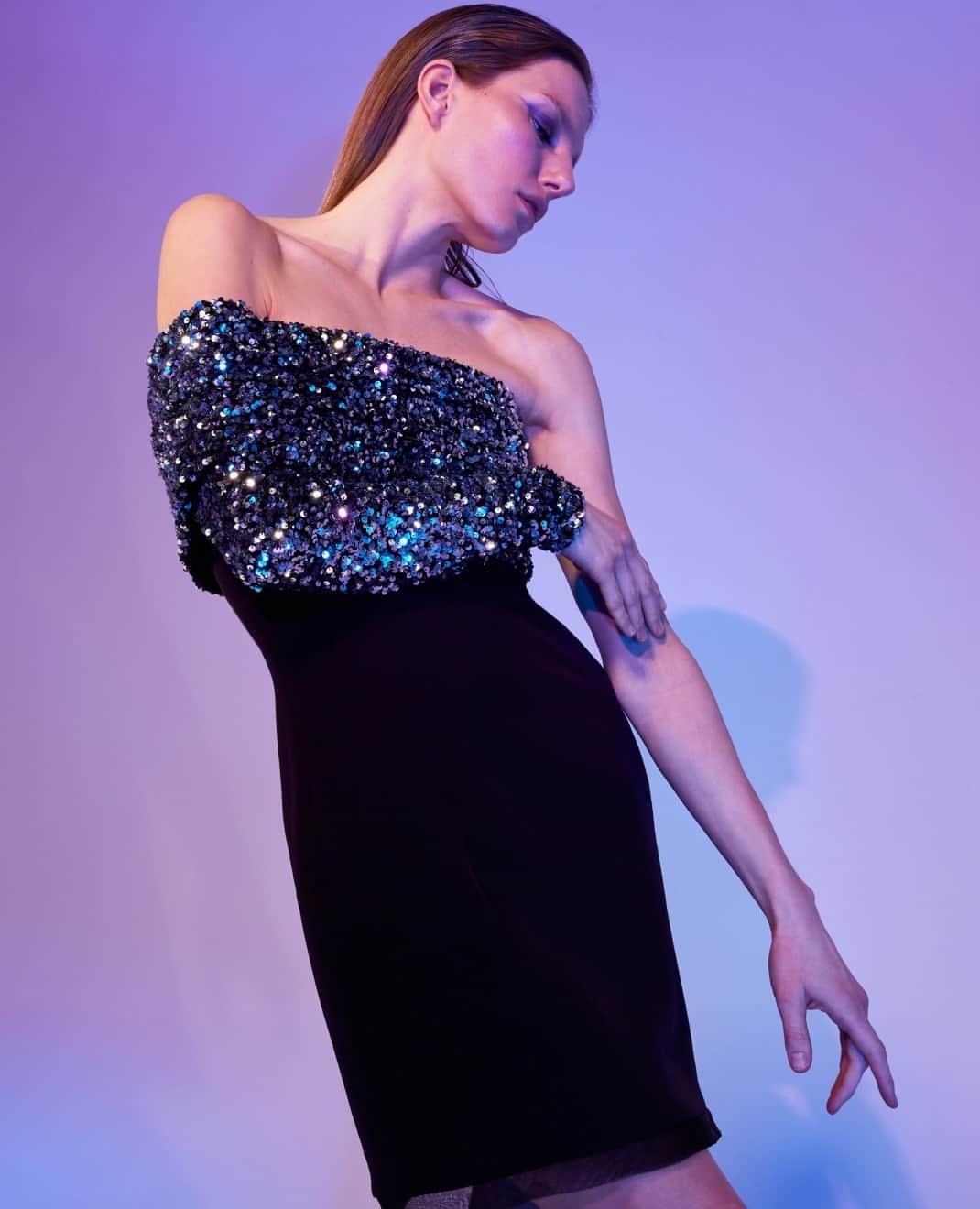 ホルストンさんのインスタグラム写真 - (ホルストンInstagram)「We can't get enough sequin this season✨ Join the party and shop your fav sequin looks at halston.com⁠ ⁠ ⁠ ⁠ #vintagefashion #vintagestyle #style #halston ⁠ #fashiontrends #ootdfashion #glamour #fashioninspo⁠ #chic #fashion #womensfashion」7月13日 6時35分 - halston