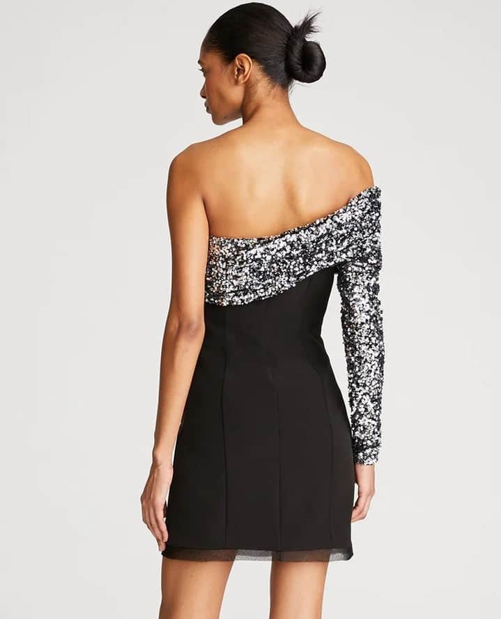 ホルストンさんのインスタグラム写真 - (ホルストンInstagram)「We can't get enough sequin this season✨ Join the party and shop your fav sequin looks at halston.com⁠ ⁠ ⁠ ⁠ #vintagefashion #vintagestyle #style #halston ⁠ #fashiontrends #ootdfashion #glamour #fashioninspo⁠ #chic #fashion #womensfashion」7月13日 6時35分 - halston