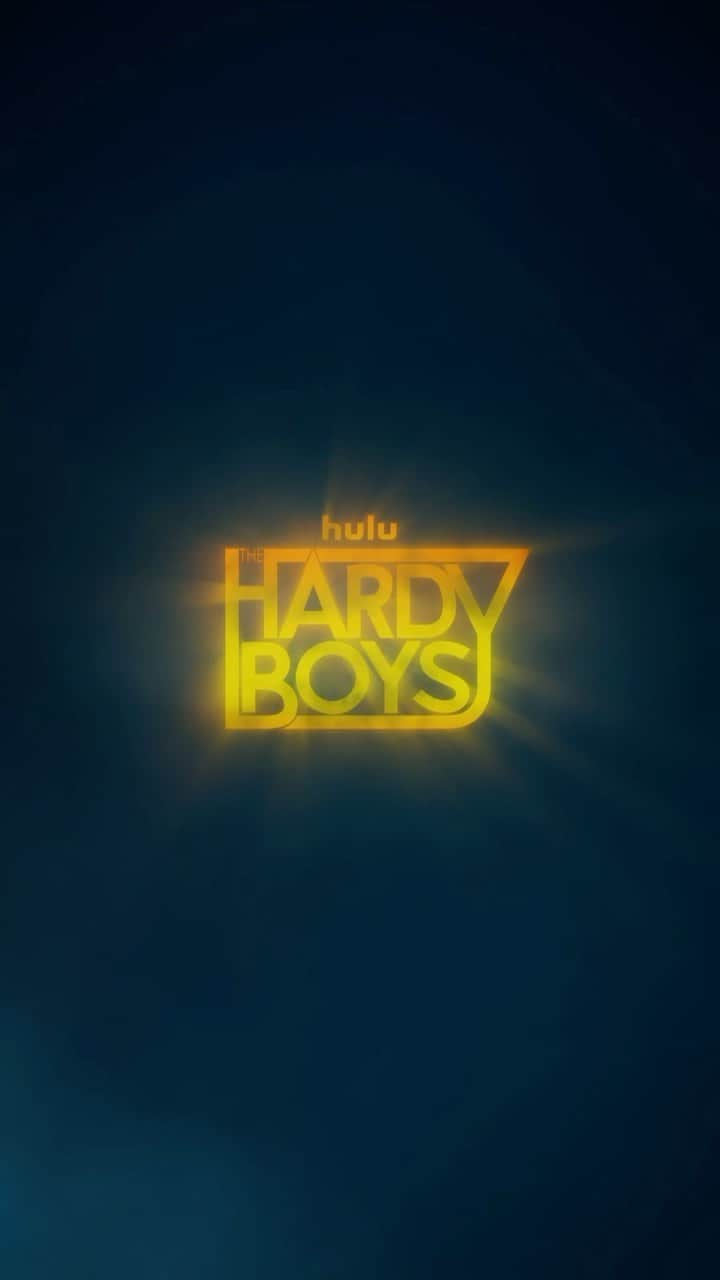 ベイリー・マディソンのインスタグラム：「July 26th @thehardyboystv returns on @hulu for their final season!!!!! So excited for you to meet Drew, and so THRILLED I was welcomed into the HB family to help them close out an epic three year journey!!! Trust me, you won’t want to miss it!!! The cast is phenomenal and it was such a joy being a part of this…. ❤️❤️🔦🔦🔦」