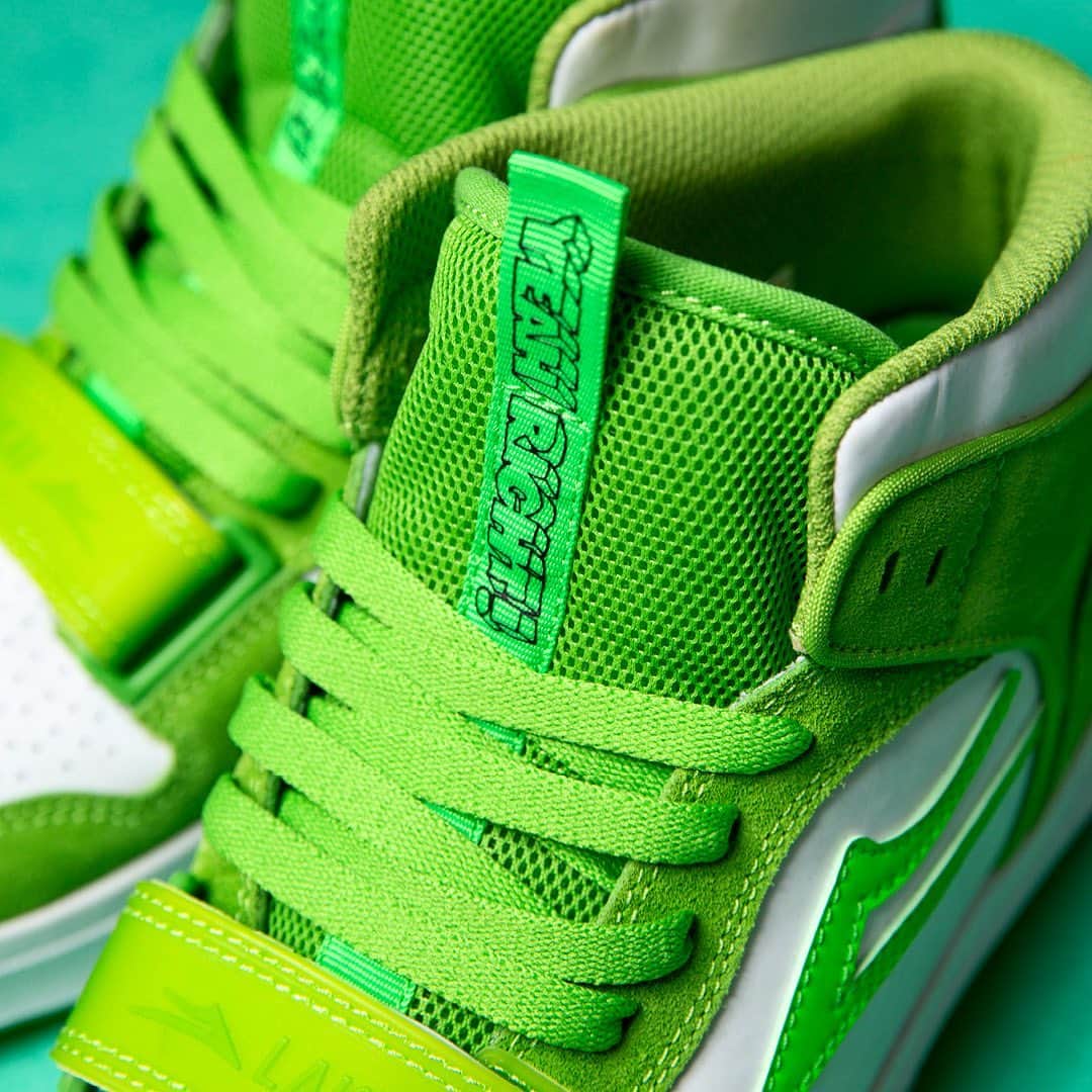ラカイリミテッドフットウェアのインスタグラム：「Yeah Right Telford Mid 👀  With UV color changing technology💡  Hitting skate shops now and Lakai.com this Saturday 7/15 at 9 am pst Tag your local shop for availability 👇 #Lakai」
