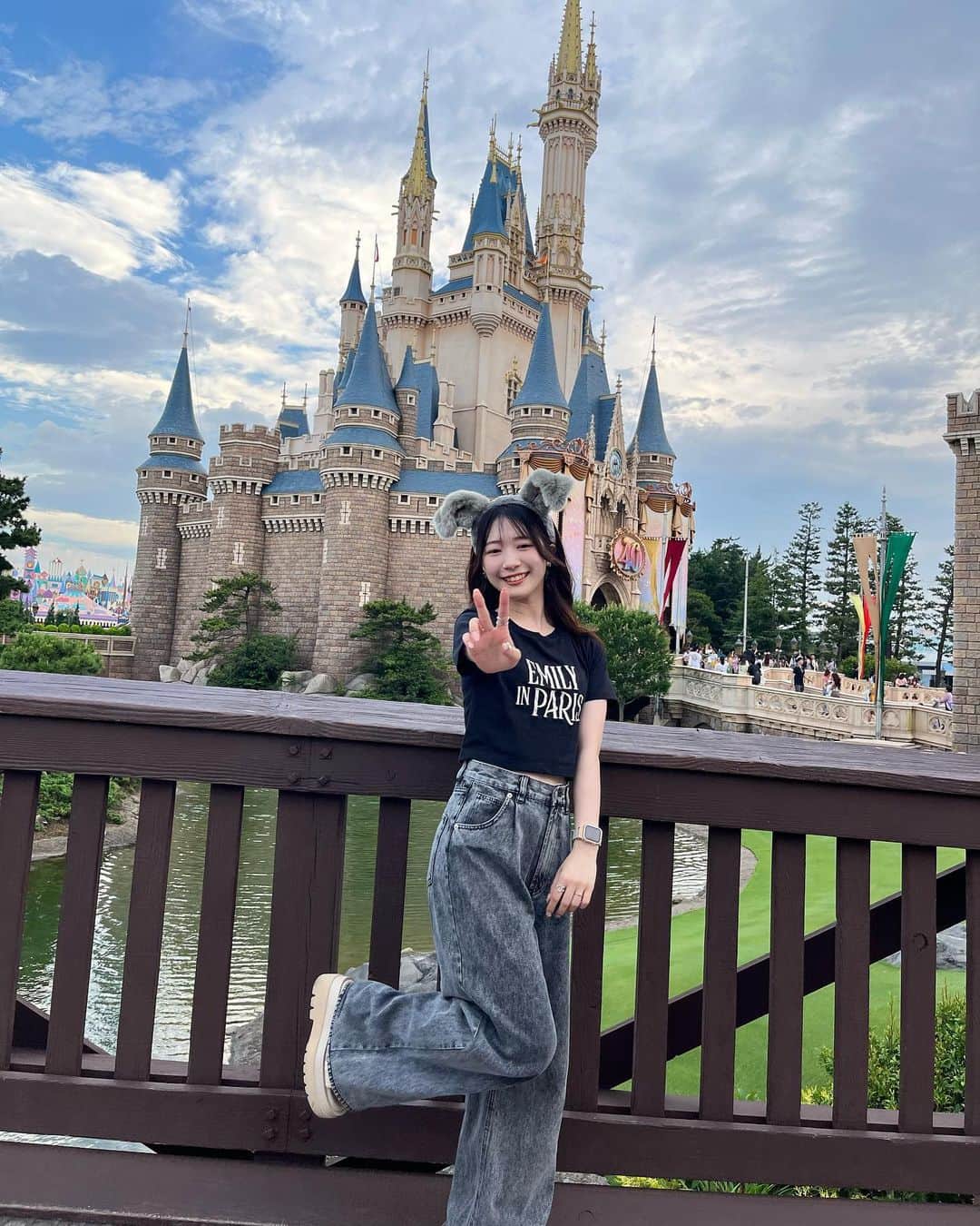 阪上彩香さんのインスタグラム写真 - (阪上彩香Instagram)「ディズニー行てきた☺️🫶🏻 久しぶりにたくさん写真撮った〜💭」7月13日 13時54分 - ayaka_skgm