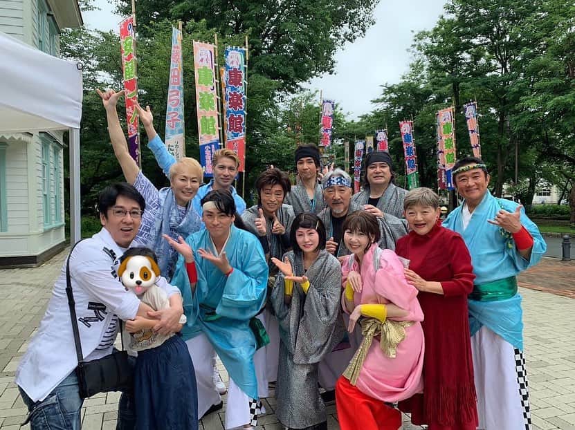 賀集利樹のインスタグラム：「昨日の公演は初日以上に緊張したんじゃ、、 それもそのはず、松井誠さんに音無美紀子さん、神崎順さんという豪華な客席。 舞台上より豪華だよ(笑)  そして、午後公演には「EXTENSION！」でご一緒した夢路さんも小田原から来てくれました❗️  もう嬉しくて嬉しくて、、、感謝です🙏  さぁ、今日の公演もファイティン❗️」