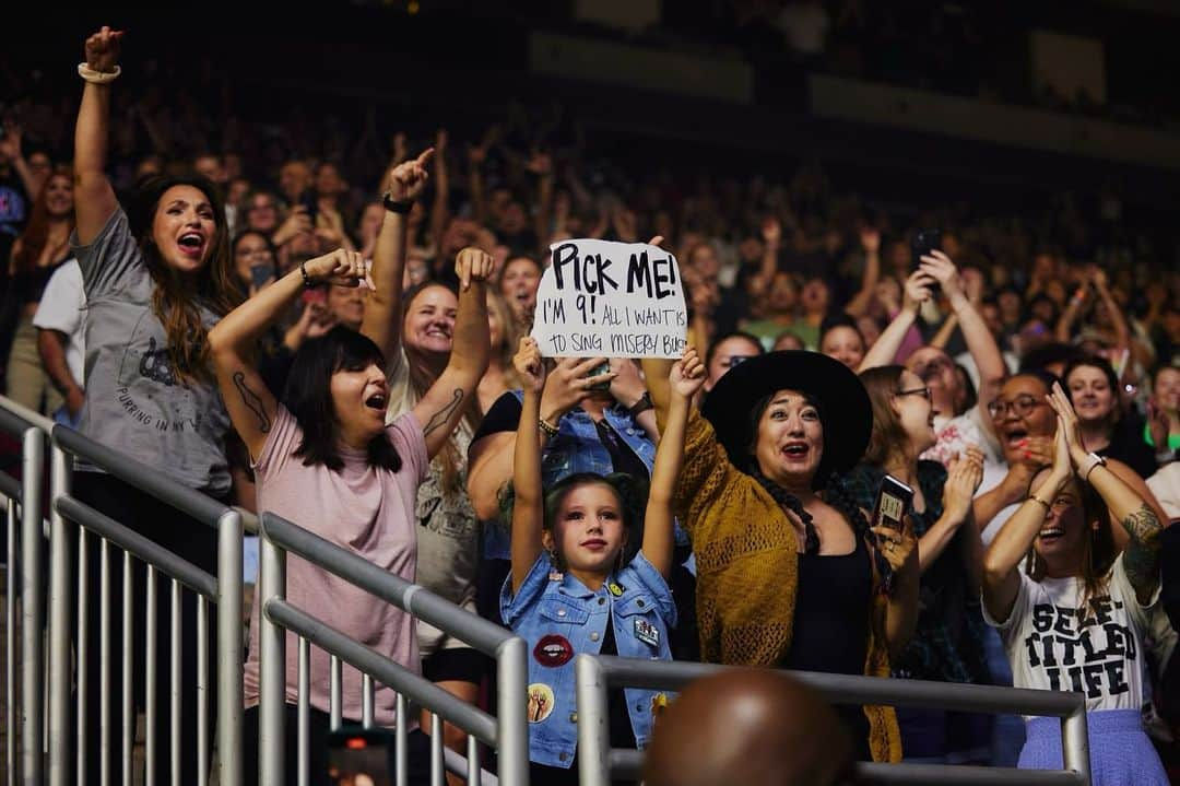 ヘイリー・ウィリアムスさんのインスタグラム写真 - (ヘイリー・ウィリアムスInstagram)「a story told in reverse」7月13日 9時30分 - yelyahwilliams