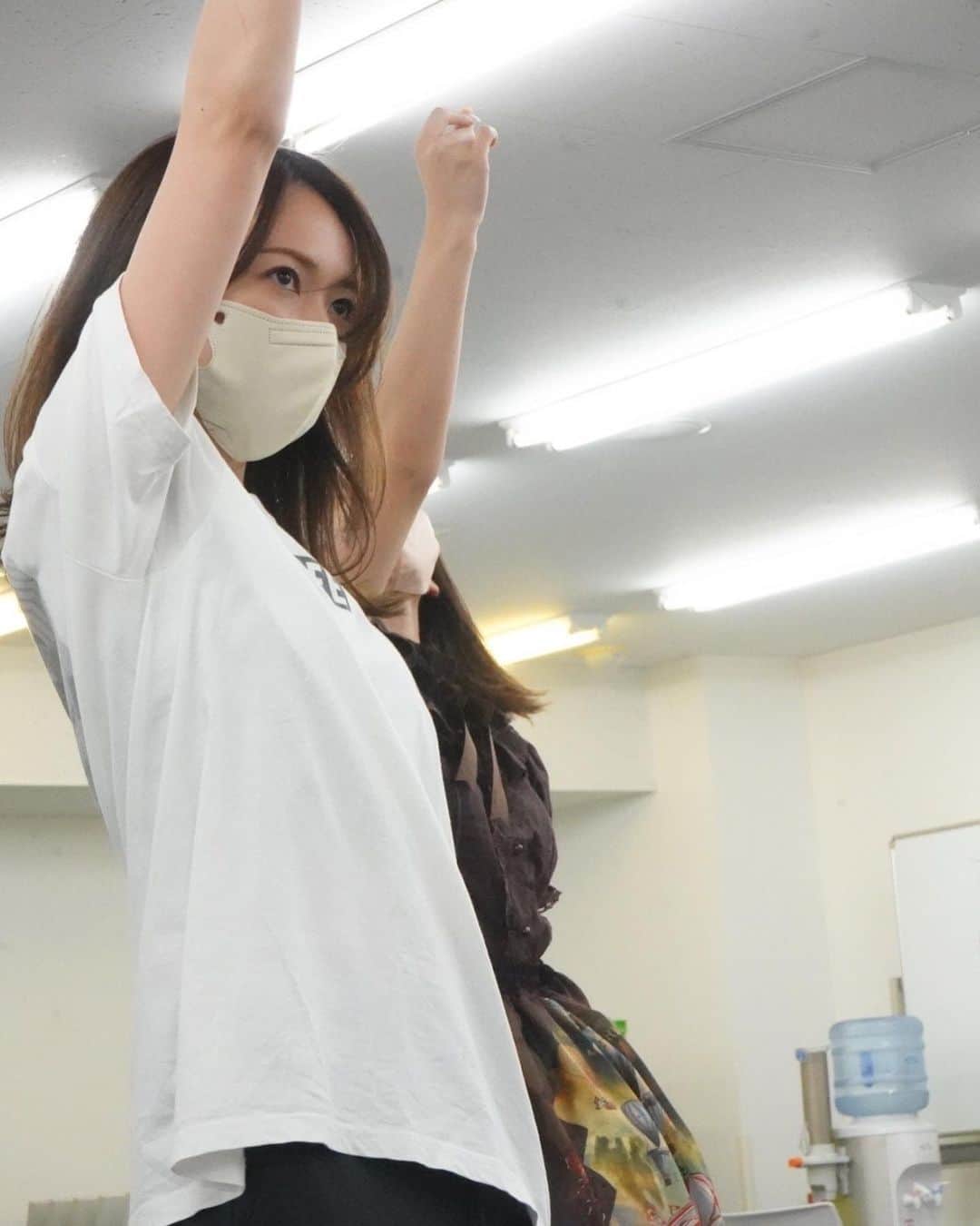小林美季のインスタグラム：「舞台『失物 lost and…』  稽古風景🙌  んむ。だいぶわくわくしています* だいぶやった事ないキャラです*  お楽しみにねー！✨  📢チケット販売中 t.livepocket.jp/t/lostand  7/21(金)〜7/23(日) 全6公演 @萬劇場」