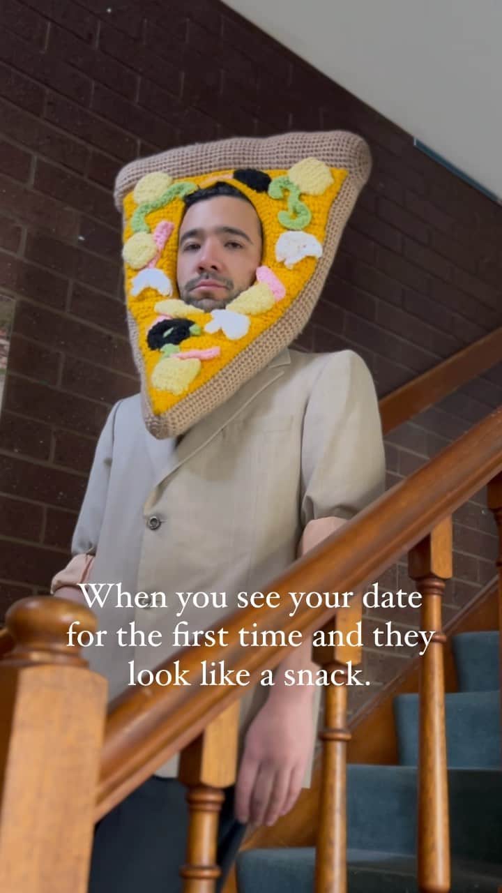 Phil Fergusonのインスタグラム：「Just wanna date someone (who looks like a pizza 🍕)  Its the socks for me xx would you date a pizza head 🍕  Hope everyones week is doing alright!  #reels #pizza #food #hat #foodhat #crochet #art #knit #craft #funny #haha #jokes #melbourne #winter」