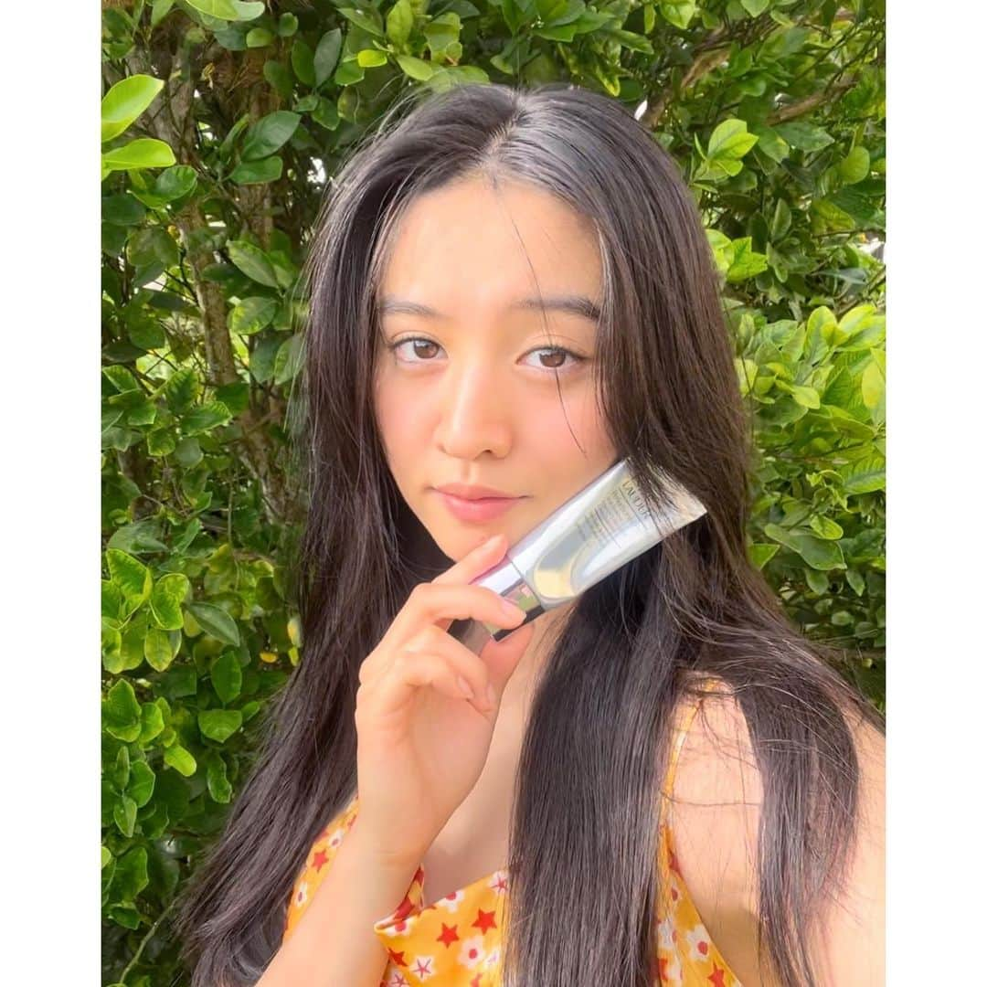 kokiさんのインスタグラム写真 - (kokiInstagram)「@esteelauder @esteelauderjapan #esteelauder #esteemodel   私が愛用しているスキンケアを紹介します✨  マイクロエッセンス お肌がしっとりするのに、さっぱりとした使い心地の化粧水☺️スキンケアの最初にたっぷり塗るのがおすすめです！　  アドンバンスナイトリペア お肌に艶と潤いを与えてくれる、私のマストアイテムです！  シュプリームプラストータルクリーム さらっとしているのに、肌を瑞々しくしてくれるクリームです💗  アクア UV ウルトラライト この季節のみではなく、1年を通して使いたくなるアイテム！日焼け止め独特のベタベタ感がなくて、ムラなく塗れる日焼け止めです✨」7月13日 10時42分 - koki