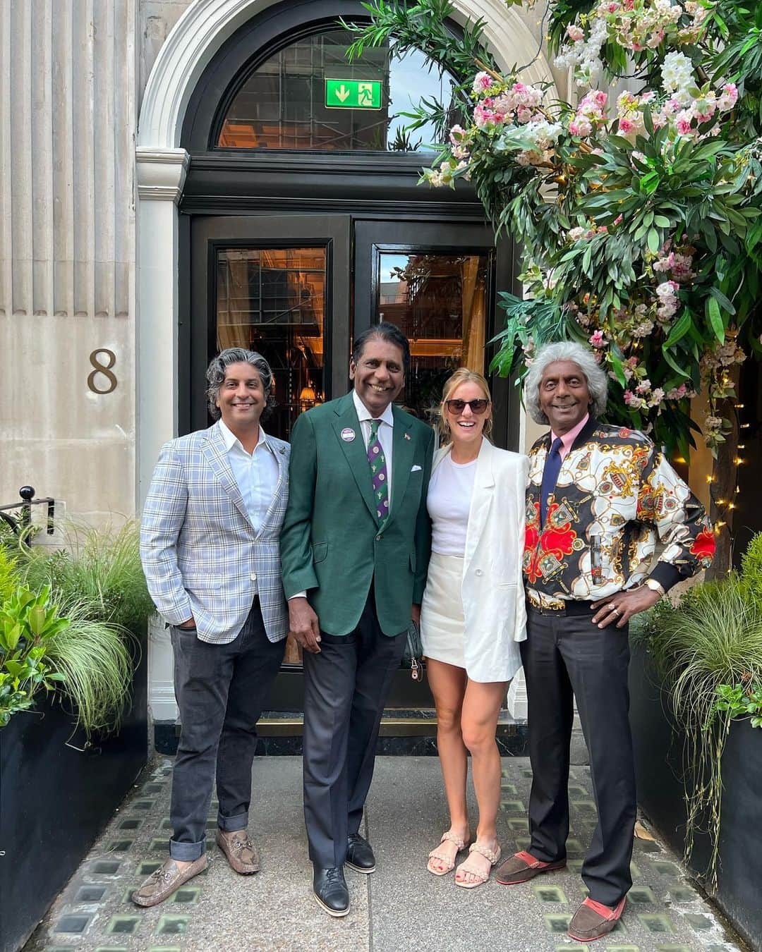 アリソン・リスクのインスタグラム：「London x Wimby」