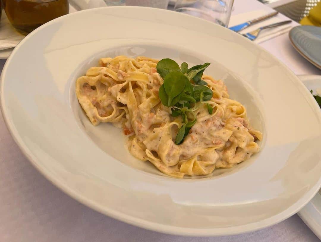 夏木マリさんのインスタグラム写真 - (夏木マリInstagram)「#sibiu  #pasta  #lunch #italian  #yummy   パスタが1番美味しかったシビウのレストラン🍴」7月13日 21時35分 - mari_natsuki