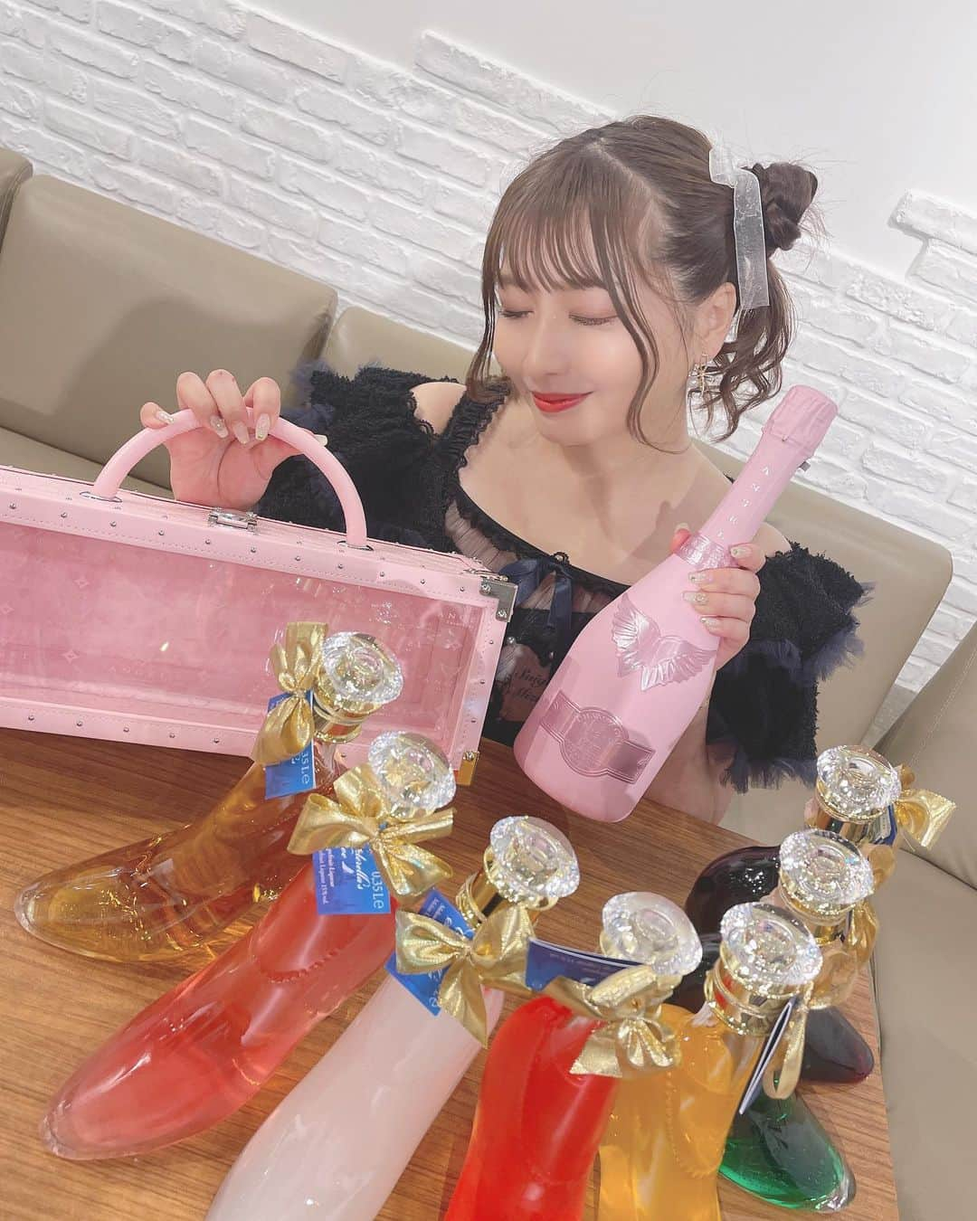 太田里織菜さんのインスタグラム写真 - (太田里織菜Instagram)「. . 🥂 .」7月13日 21時50分 - riopyon1231