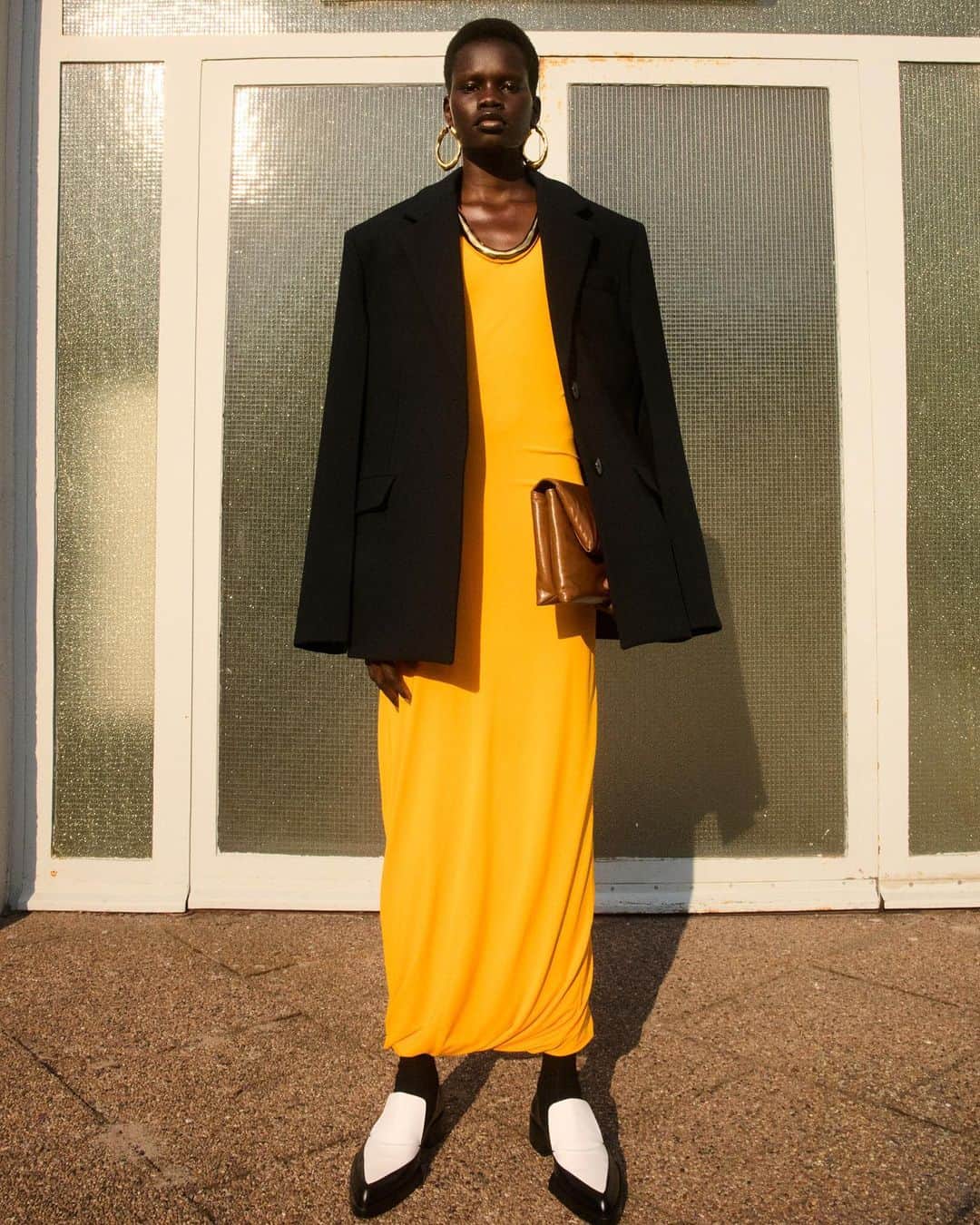 ジルサンダーのインスタグラム：「#JILSANDER Women’s Resort 24 Collection  @chris.rhodes   #JilSanderbyLucieandLukeMeier」