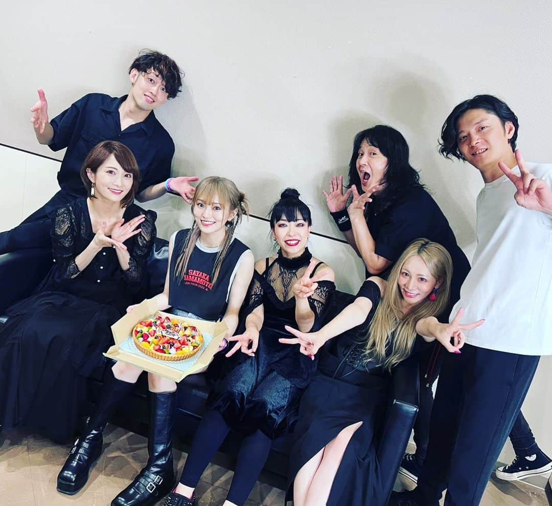 SATOKOさんのインスタグラム写真 - (SATOKOInstagram)「#山本彩 #アンドツアー #チームsy  #7年目 #zeppdivercity 彩ちゃんお誕生日イブのライブでした。こんなに愛に溢れてて、意識高いチームいないっ。心から彩ちゃんとその周りに集まる仲間を愛してます。」7月13日 22時46分 - fc_satoko