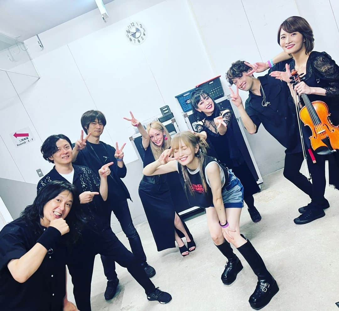 SATOKOさんのインスタグラム写真 - (SATOKOInstagram)「#山本彩 #アンドツアー #チームsy  #7年目 #zeppdivercity 彩ちゃんお誕生日イブのライブでした。こんなに愛に溢れてて、意識高いチームいないっ。心から彩ちゃんとその周りに集まる仲間を愛してます。」7月13日 22時46分 - fc_satoko