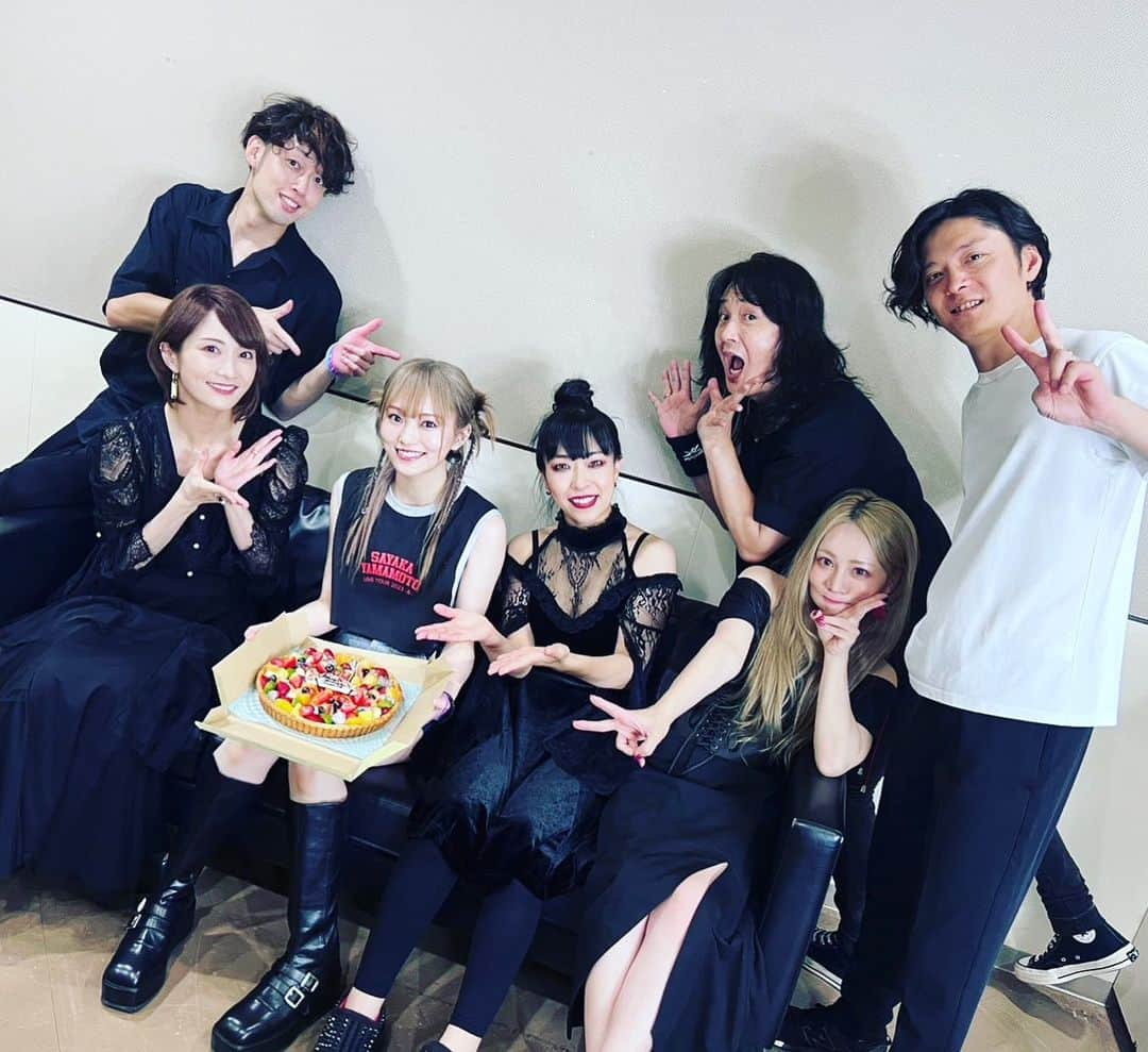 SATOKOさんのインスタグラム写真 - (SATOKOInstagram)「#山本彩 #アンドツアー #チームsy  #7年目 #zeppdivercity 彩ちゃんお誕生日イブのライブでした。こんなに愛に溢れてて、意識高いチームいないっ。心から彩ちゃんとその周りに集まる仲間を愛してます。」7月13日 22時46分 - fc_satoko