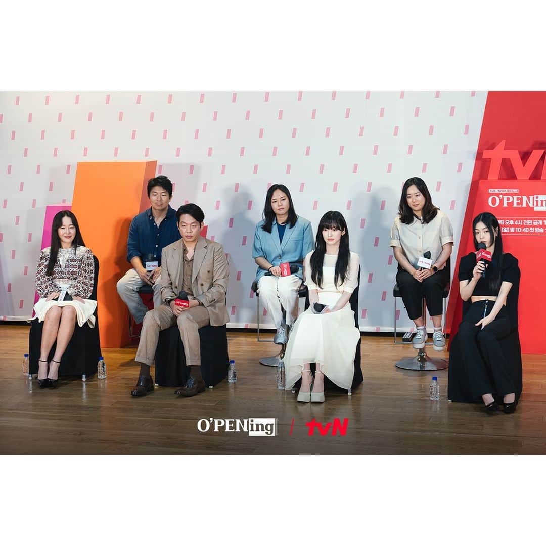 tvN DRAMA【韓国】さんのインスタグラム写真 - (tvN DRAMA【韓国】Instagram)「<O'PENing(오프닝) 2023> 제작발표회 단체 비하인드📸  올여름을 벅차게 물들일 준비 완료한 오프닝! 새롭게 시작될 눈부신 7가지 이야기가 이번 주 일요일, 우리의 곁으로 찾아옵니다✨  tvN X TVING 프로젝트 <O'PENing(오프닝) 2023> 7/16 [일] 첫 방송ㅣ[일] 밤 10:40 tvN  #OPENing2023 #오프닝2023 #이순재 #선우용여 #엄지원 #최원영 #박지환 #아린 #박소이 #배강희 #OPENing #tvN #스트리밍은TVING」7月13日 14時12分 - tvn_drama