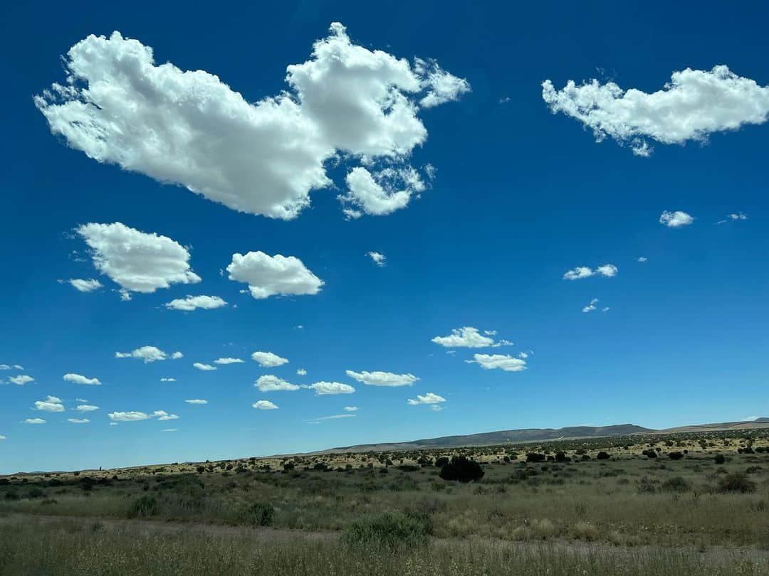 チェ・ナヨンのインスタグラム：「맑은하늘과 귀여운 구름이 다했다 ☁️ ☁️ ☁️ #그랜드캐년」