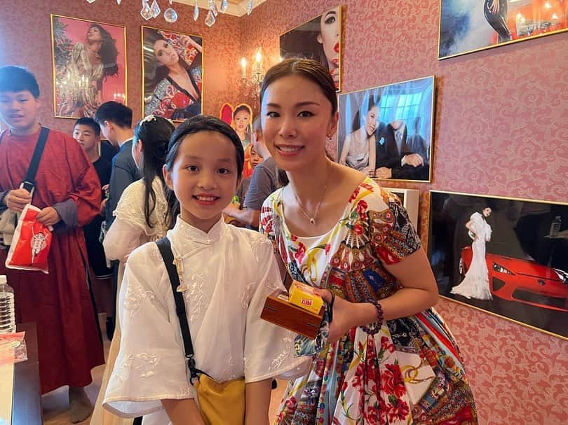 森理世のインスタグラム：「Friends from Zhejiang Province, China visiting IRM Dance Academy! 🇯🇵🫶🏼🇨🇳 check my story to read more.」