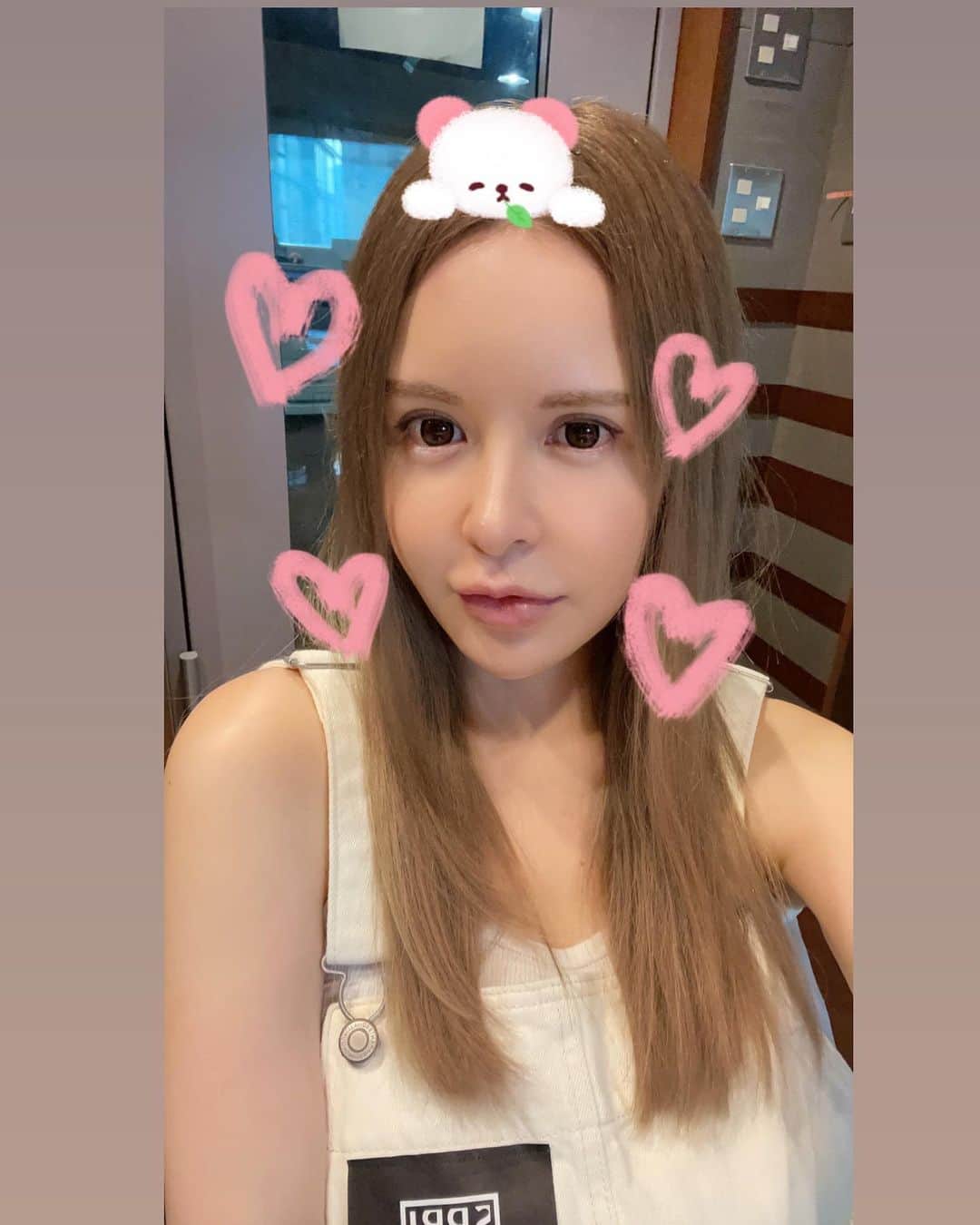森藤恵美のインスタグラム：「昨日は気温40℃🔥😵‍💫💦 外で息するのも熱風と暑さで息苦しかった🌀😵‍💫🫠 32℃がもはや涼しくさえ感じる🥹😭w」