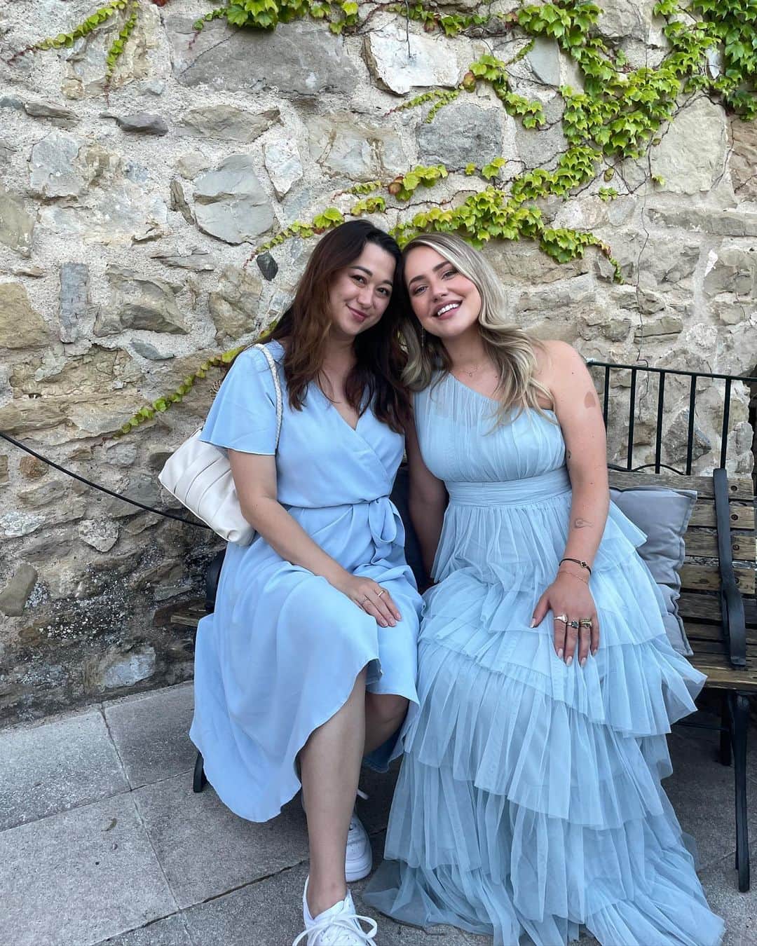 Pleun Bierboomsのインスタグラム：「The most romantic day last weekend 🤍🕊️🦋💍 @whoisthatblonde @thealexartola」