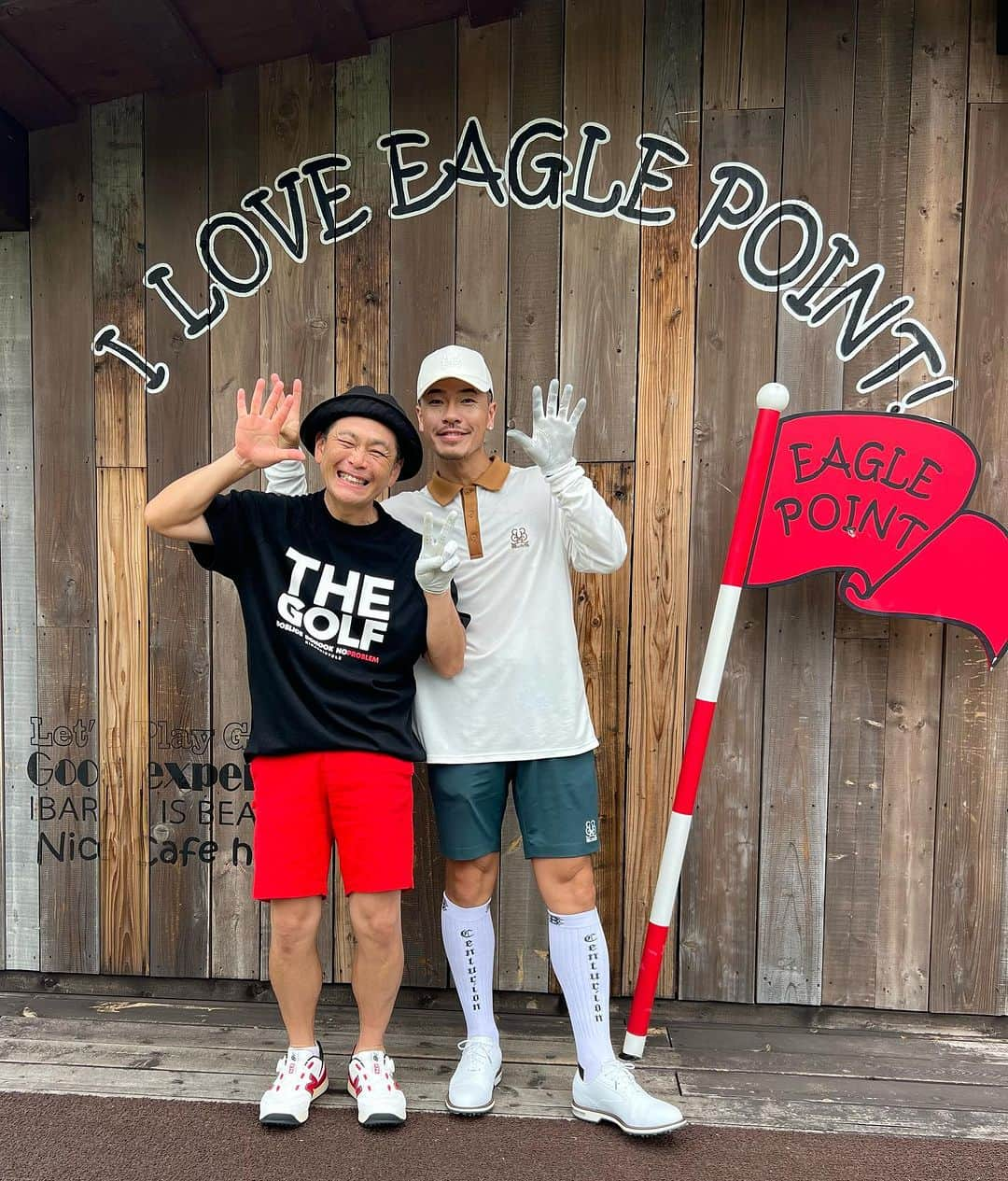 遠藤章造のインスタグラム：「52ちゃいになりまちた👶AKくん、メモリード吉田さんありがとー⛳️#遠藤章造#ココリコ#ak69#メモリード#誕生日#ゴルフ」