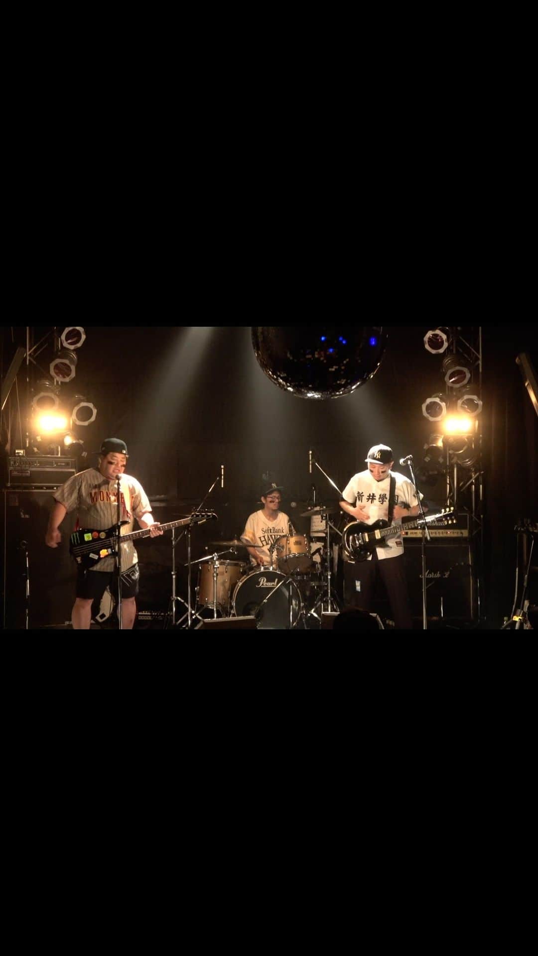 のインスタグラム：「まだまだ荒削りですが オリジナル曲ドンドンあげていきます 覚えてLiveきてね(^^)/m(_ _)m 「断捨離のウタ」」