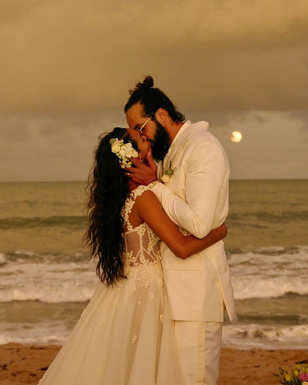 のインスタグラム：「Happy anniversary baby! A special week that we will never forget ♾️ te amo ♾️ #partnerincrime」