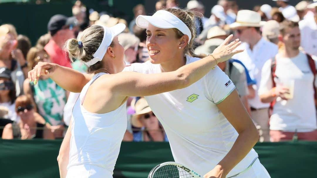 エリーゼ・メルテンスのインスタグラム：「Into the semifinals 🤗 #wimbledon」