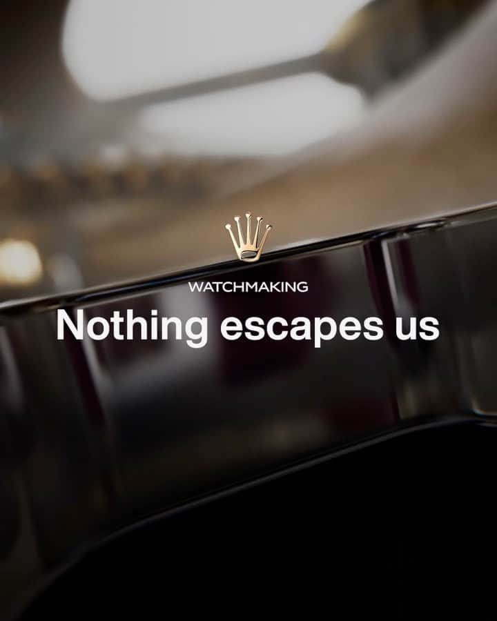 のインスタグラム：「The Chronergy escapement transmits energy with unrelenting precision to regulate the heartbeat of the watch. Its redesigned wheel and anchor optimize efficiency, two pallets freeing the rotation of a dented wheel in a minutely timed dance. “Tick”, the first pallet stops the wheel. “Tock”, it releases it and leaves the second pallet to halt its rotation. A metronomic, perpetual cadence setting every cog and wheel in motion. Further proof that, when it comes to mastering time, nothing escapes us. #Rolex #Watchmaking #Perpetual」