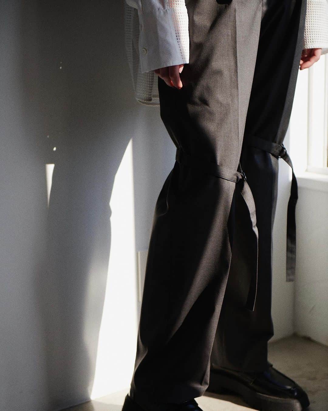 ルシェルブルーさんのインスタグラム写真 - (ルシェルブルーInstagram)「【23SS MARK DOWN】>>> BOTTOMS Pick Up  . . ☑︎ Leno-cloth Stripe Pants ¥29,700 → ¥17,820 (Color: Ivory, Navy)   ☑︎ Sheer Jacquard Tie Waist Skirt ¥27,500 → ¥19,250 (Color: Black, White)  ☑︎ Bondage Tailored Pants ¥26,400 → ¥18,480 (Color: Black, Charchol Gray)   ☑︎ Tweed Knit Pants ¥30,800 → ¥18,480 (Color: Black, Light Blue)   ☑︎ Big Flower Print Cargo Pants ¥38,500 → ¥19,250 (Color: Black)   #lecielbleu #ルシェルブルー　#ss23 #sale#fashion #pants #skirt」7月13日 18時21分 - lecielbleu_official