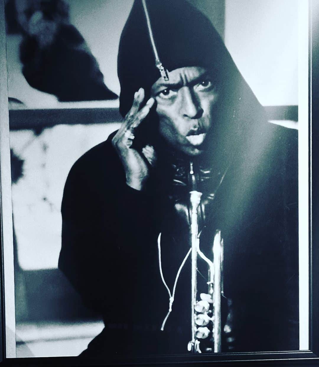 日野賢二のインスタグラム：「Just love this picture of Miles! You can see rare Miles David Photographs @ Absolute Blue ( live house club joint but also got the gallery vibe)  Works of designer  Koshin Satoh (Arrston Volaju) Miles wore his wardrobe and I was wearing them in the 90’s and so did my Father,Marcus,Misia,Cameo,Andy Warhol to name a Few.  About 70 works by costume designer Kohshin Satoh for Miles Davis and Marcus Miller will be exhibited and sold at Absolute Blue!  Most of them are one-of-a-kind items that you can't get anywhere else, such as for exhibitions in Paris. All the works you want to see just by looking at them. Please let me know if you find something you want for your stage costume or everyday use. We will discuss the price with you 😊✨💖  [Date and time] 7/26 (Wed)-29 (Sat) 11:00-21:00 [Venue] Ikebukuro Ekimae Live House "Absolute Blue" 　　　　https://absol.blue [Address] 1-15-6 Nishi-Ikebukuro, Toshima-ku, Tokyo 171-0021 Toshima Kaikan B2F [Tel] 03-5904-8576  ★Reservations are not required. Please come along 😊  ▼Kohshin Satoh https://www.kohshinsatoh.jp/about-me  [Designer Sato Koshin] Kohshin Satoh Established Arrston Volaju Co., Ltd. in 1975. He has attracted attention for his free-spirited and fresh designs that break the conventional concepts and common sense of the fashion world.  Since 1983, he has participated in the Tokyo Collection, sparking a men's designer brand boom.  Its momentum has developed into a social phenomenon, influencing not only the clothing industry, but also youth customs and many other industries.  He was highly regarded overseas as a leading Japanese menswear designer, and was worn by world-famous superstars such as jazz trumpeter Miles Davis and famous pop art artist Andy Warhol.  Since 1986, he has participated in two major collections in Paris and New York, and has established his position as a world-famous designer both in name and reality.  He is also talented in interior design, wristwatches, objects, and graphics.」