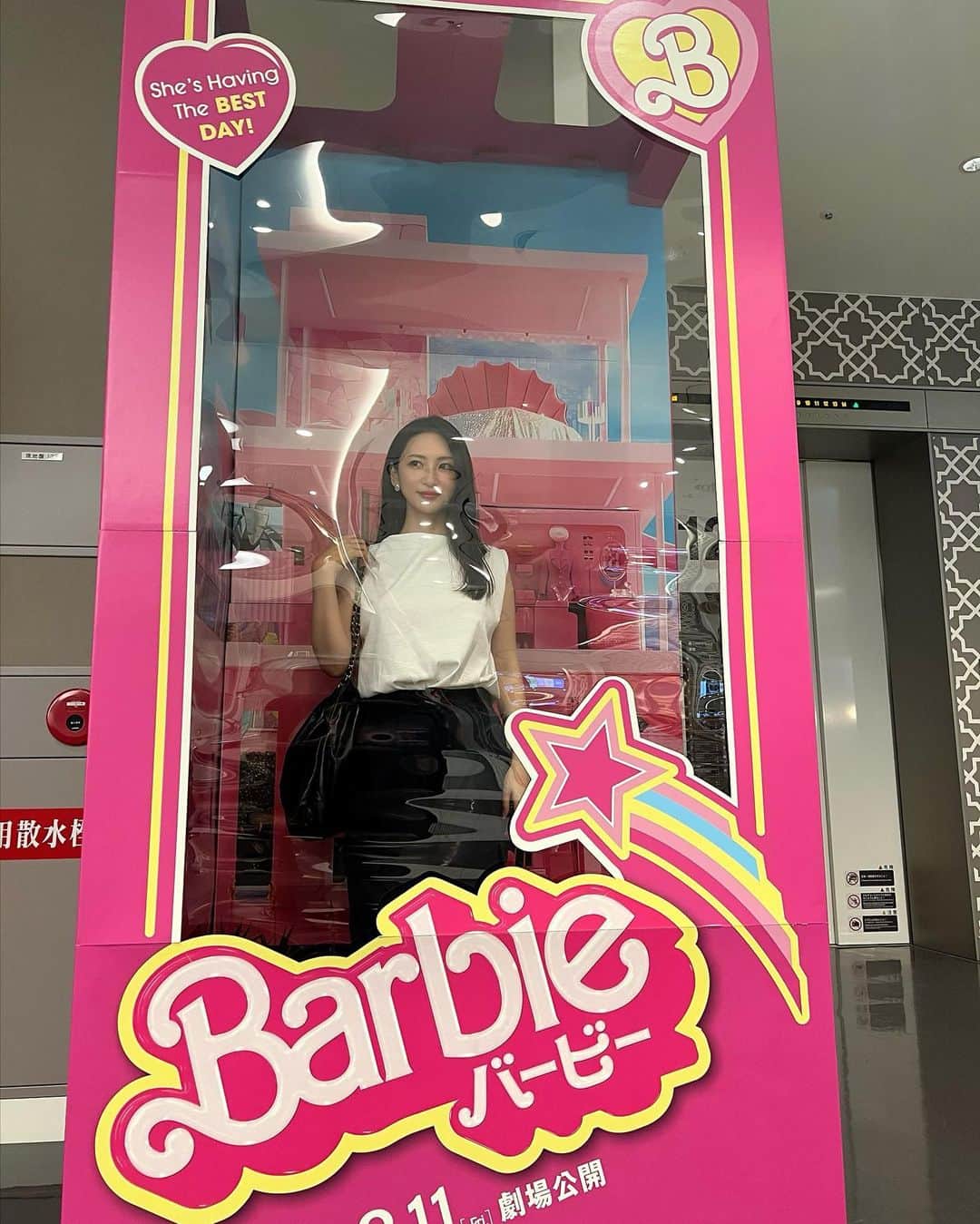 DJ LICCAさんのインスタグラム写真 - (DJ LICCAInstagram)「Licca went into the Barbie box.  #Licca #barbie」7月13日 18時40分 - djlicca