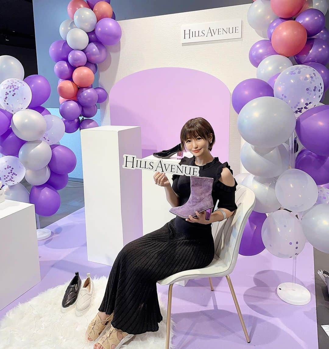 綾瀬羽乃(あーは)さんのインスタグラム写真 - (綾瀬羽乃(あーは)Instagram)「Influencer'sEXPO2023 @influencersexpo.jp で見つけた @hillsavenue_official のお靴♡  カジュアルもフォーマルも揃っていて 何よりも履きやすかった😍✨✨  新しいお靴探しに 店舗も行ってみよーっと👠💛💛  #ヒルズアヴェニュー#influencer  #influencersEXPO#靴#靴屋#くつ#fashion#expo #インフルエンサーズエキスポ」7月13日 18時41分 - ayasehano