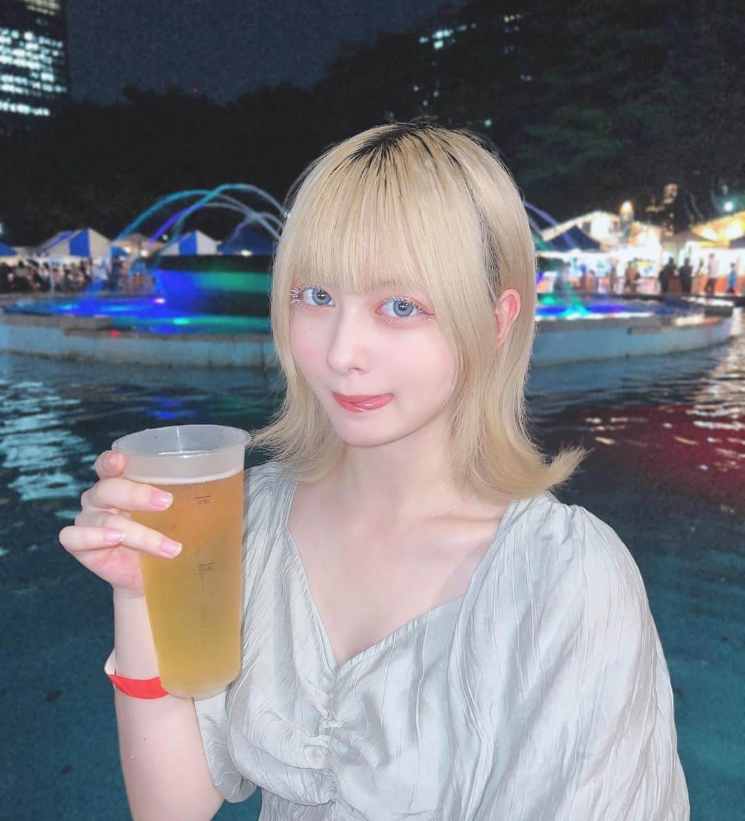 羽島めいさんのインスタグラム写真 - (羽島めいInstagram)「夏!!ビール!!らぶ!!🍻🍺   #オクトーバーフェスト  #オクフェス20周年 #ドイツビール #ビール #酒 #夏 #金髪」7月13日 19時09分 - mei__kmyd