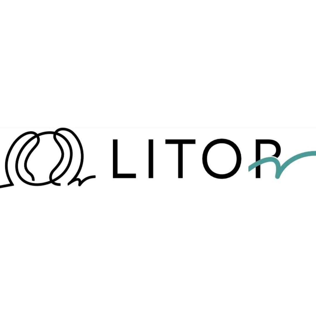 ONE SUITE Hotel & Resort（公式）のインスタグラム：「✴︎ ✴︎ LATTE ART PARTY DAY! 2023 【協賛企業様のご紹介】  「LITOR 様」  今回ご紹介する協賛企業様は ジャッジのサポート、 @taka_barclay102  賞品などのご協賛をいただきました LITOR様です！ 那覇にお越しの際は是非足をお運びください🍔🍎🍔🍌 －－－－－－－－－－－ @litor_okinawa  『 LITOR 』 今年6月1日那覇市にオープンした、フルーツグルメバーガーを使ったハンバーガーカフェ。 バーガーだけでなく、コーヒー（ラテアート）にもこだわりカフェとしてゆっくり利用してもらえます。  夜はカフェバーとしてコーヒーを使ったオリジナルカクテルも飲むことができるお店です。 －－－－－－－－－  当日7/20は入場¥1,000(1d付) 是非、選手の熱い戦いを応援しにお越し下さい📣」