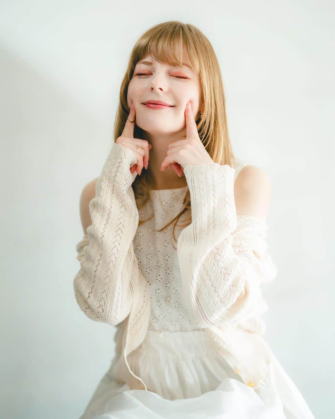 Ella Freyaのインスタグラム：「💕🙆‍♀️」