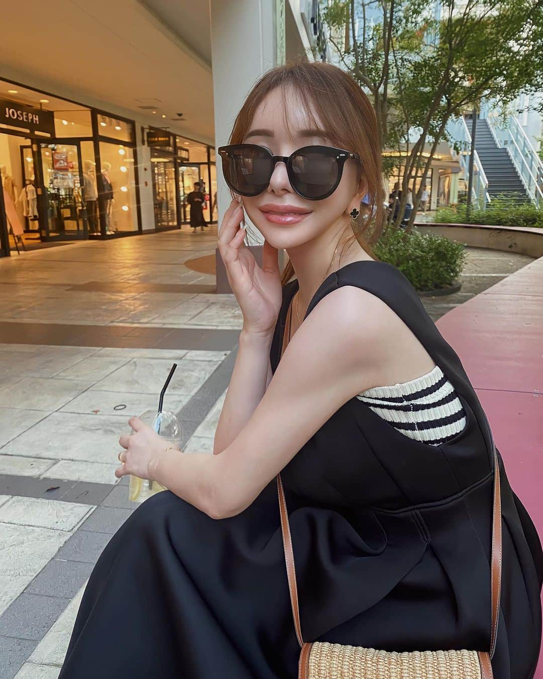 桃瀬りんかのインスタグラム：「・ 🕶⸒⸒🥤♡ ・ ・ ・」