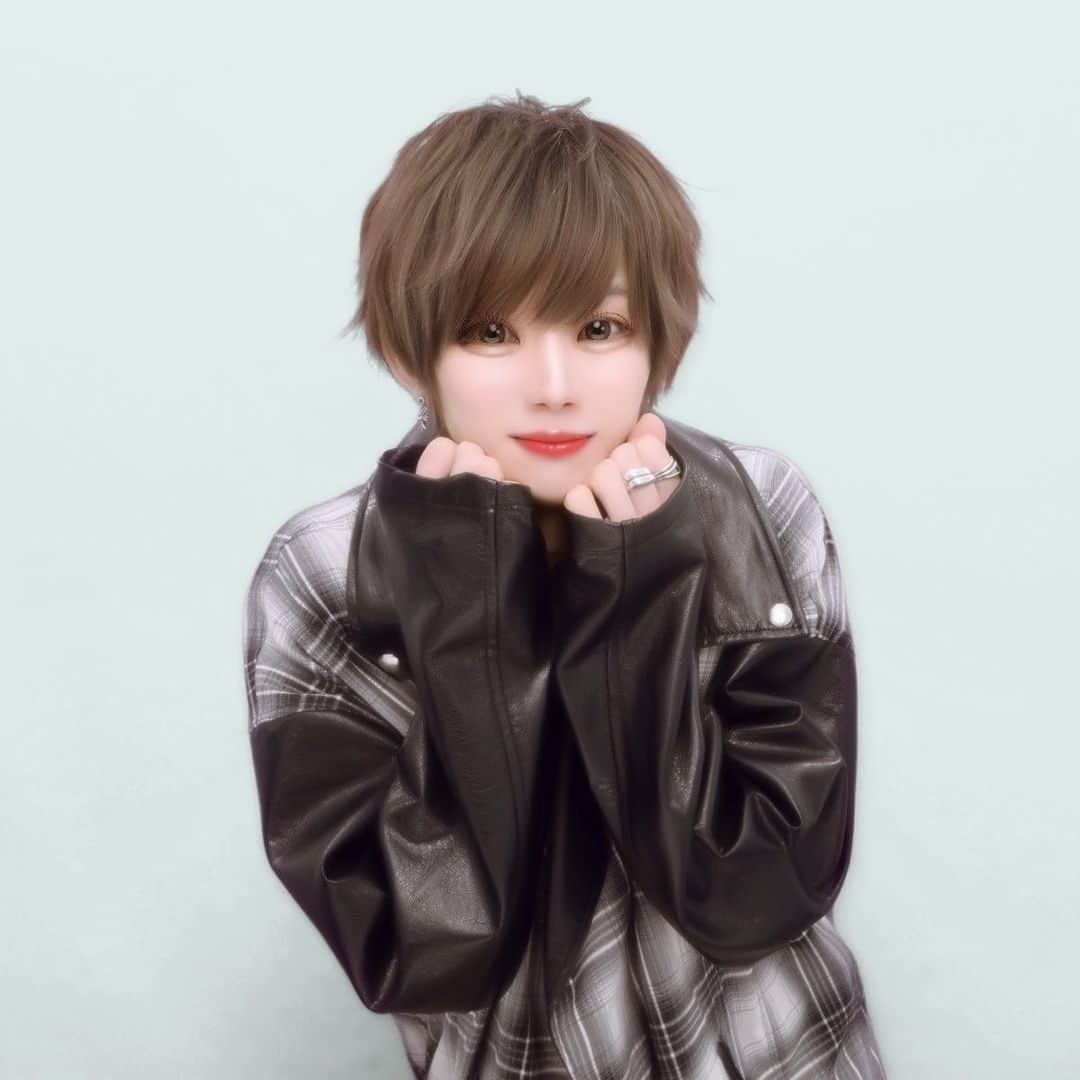 砂糖くんのインスタグラム：「ノリで人生初ピンプリ撮ってみた...  盛れてる？^ ܸ ⩌ ̫ ⩌ ܸ ^💭」