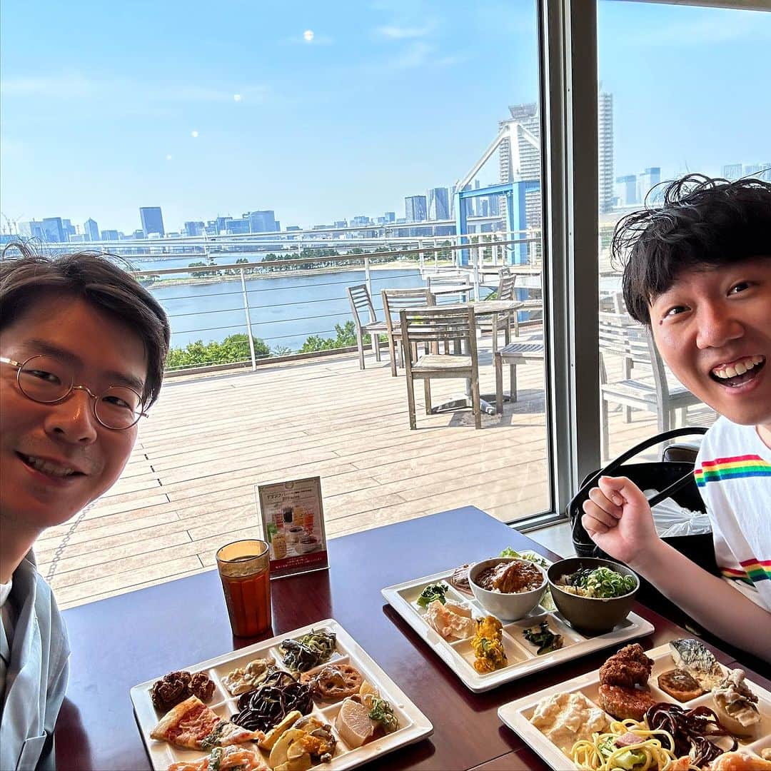 浦井のりひろさんのインスタグラム写真 - (浦井のりひろInstagram)「トークライブ「浦井の枕もと」ありがとうございました！ 免許取得〜かつやまとドライブした話で半分使ってしまいました。またやりたい！  #浦井の枕もと #頑張るかつやま #免許取得🔰  #マダムタッソー #お台場 #見逃し配信ぜひ」7月13日 20時20分 - uraidanbura