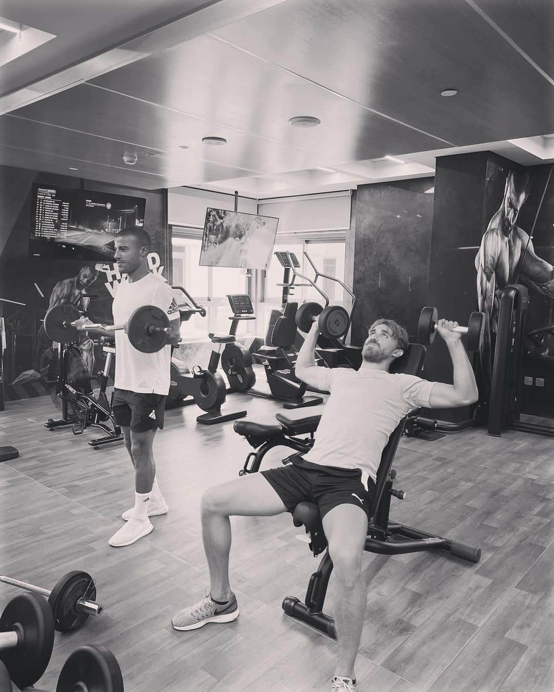 ラフィーニャさんのインスタグラム写真 - (ラフィーニャInstagram)「Working out with my brother @muniesa」7月13日 20時58分 - rafalcantara